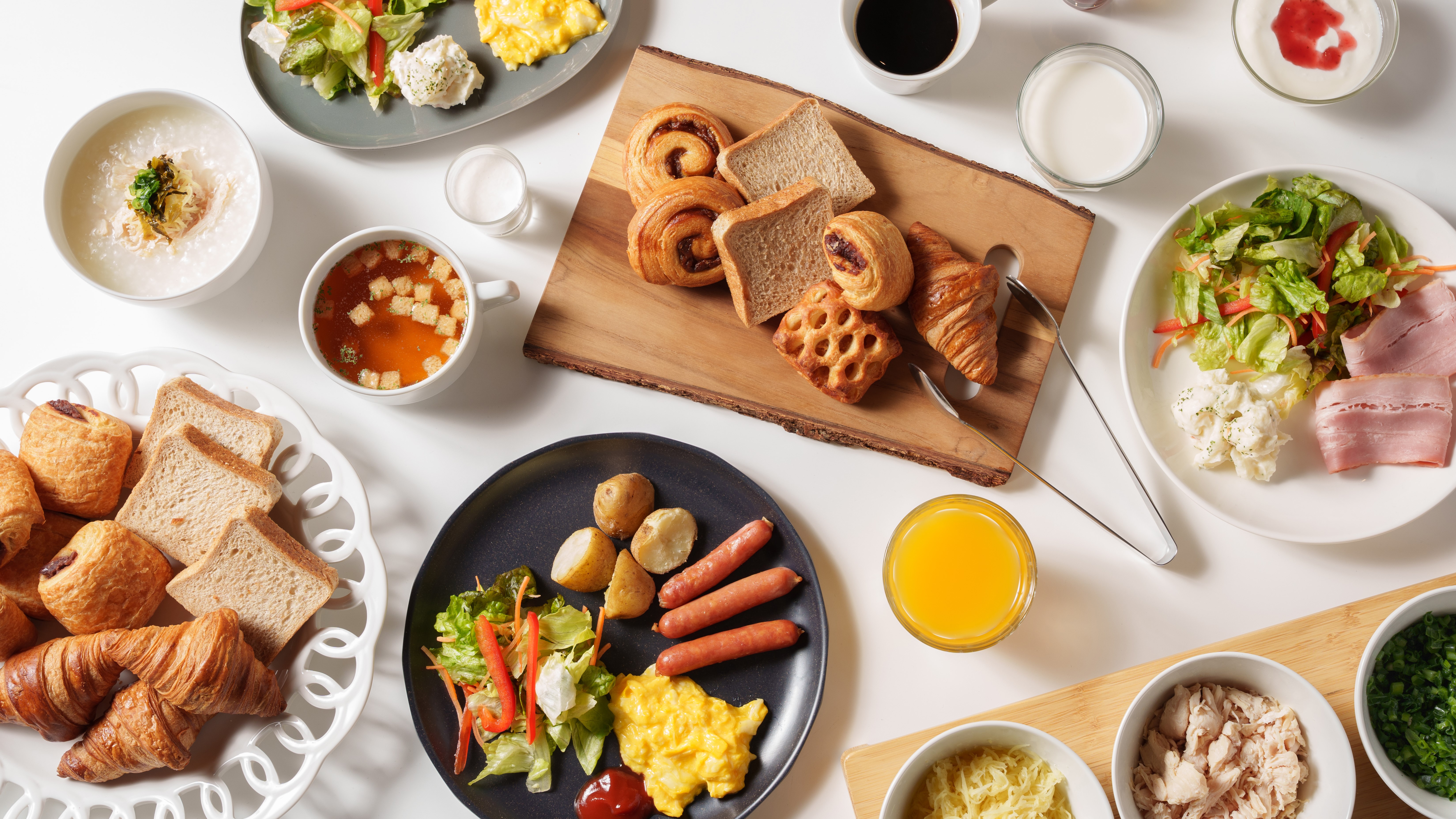 ご朝食／少し軽めの洋食ブッフェ