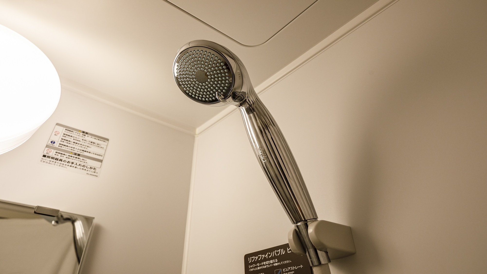 ■デラックスクイーン■バス無■広さ21.2㎡■ベッド幅160×195cm ■ReFa製シャワーヘッド