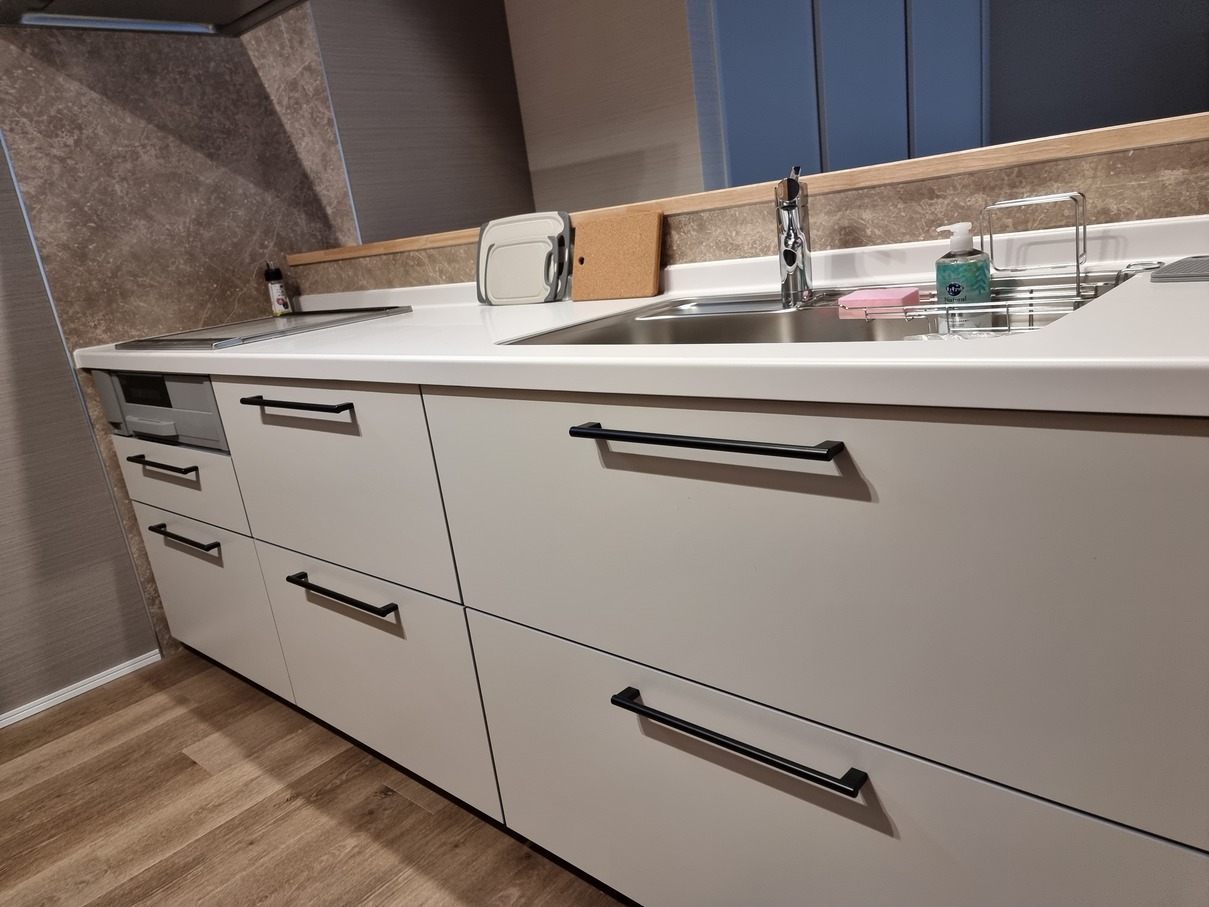 【1日1組限定】新築ヴィラGoraku｜屋根付き広々テラスでくつろぐBBQプラン 