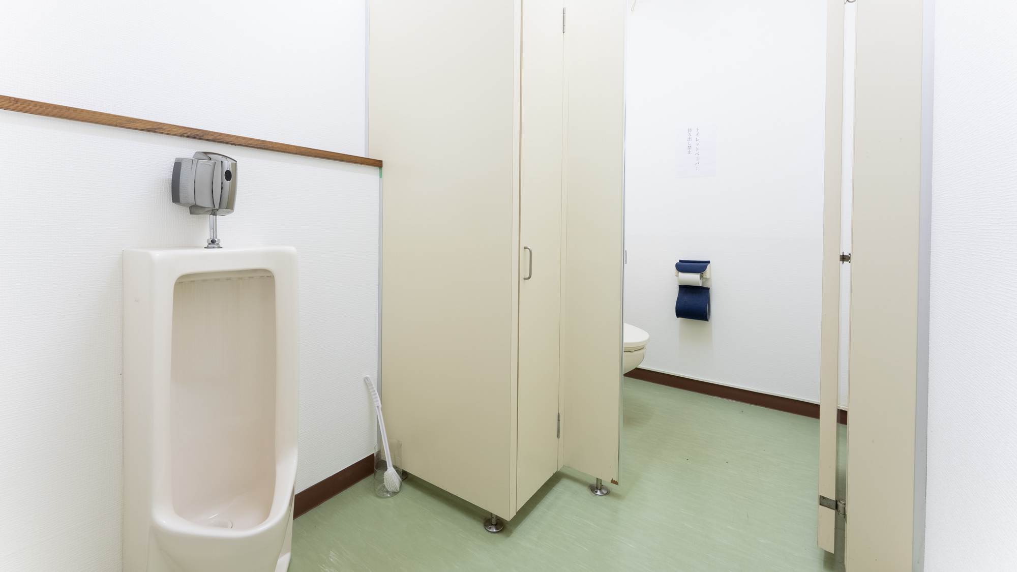 共用トイレ