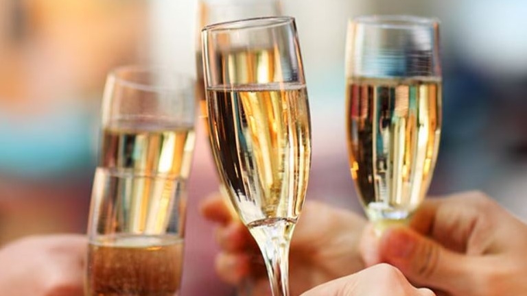 【室数限定★乾杯シャンパン付き】朝からきらめく贅沢な時間◎クチコミ高評価洋食ブッフェ＜朝食付＞