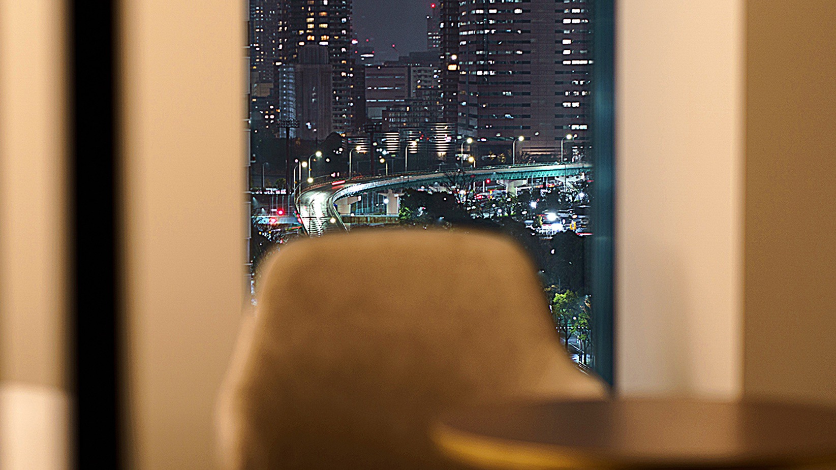 【大人の贅沢】週末のご褒美に都会の喧騒から離れた癒しのホテルステイ！都内観光好アクセス◎＜素泊り＞