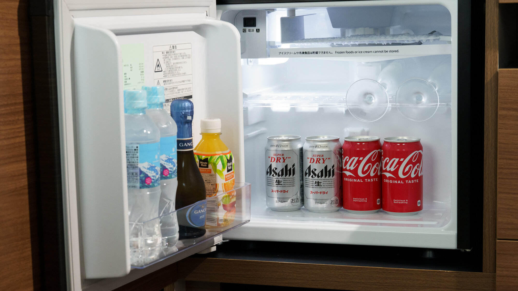 【1人1万円〜】滞在中ミニバー1回無料＆ReFaシャワーヘッドにドライヤーも！快適ステイ＜素泊り＞