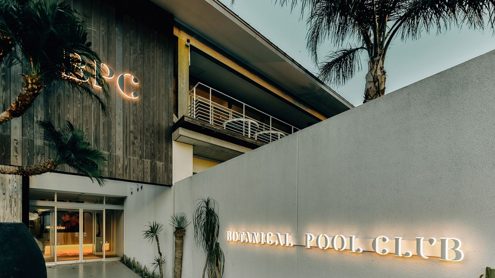 BOTANICAL POOL CLUB ｜外観