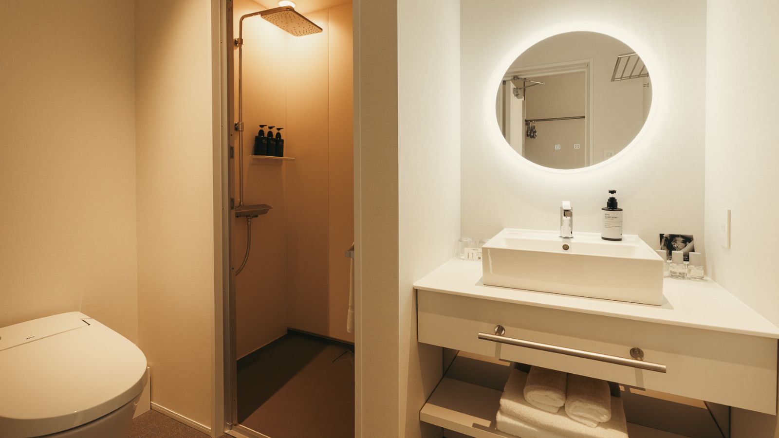 POOL TERRACE・POOL JUNIOR TERRACE