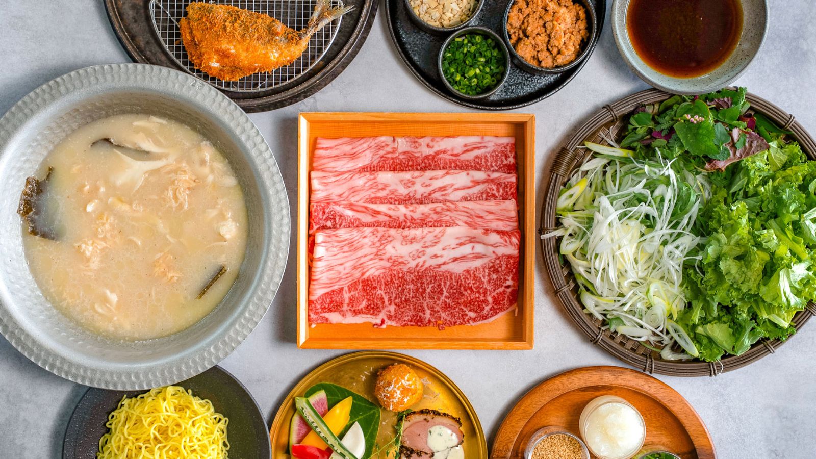 Night DINNER｜牛テール白湯しゃぶしゃぶ