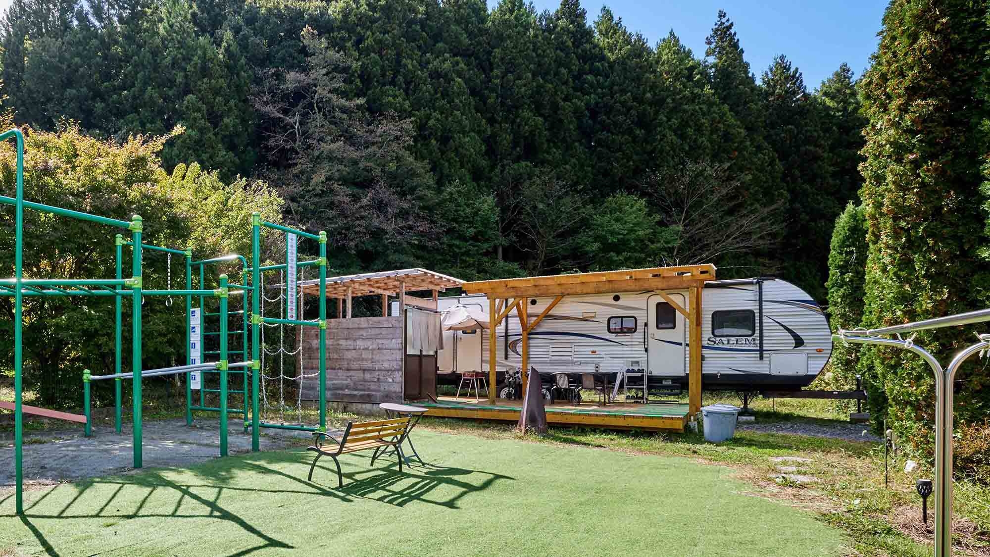 【トレーラーハウス連泊割・10％OFF】2泊以上でお得に！河口湖の自然に囲まれてのんびりリフレッシュ