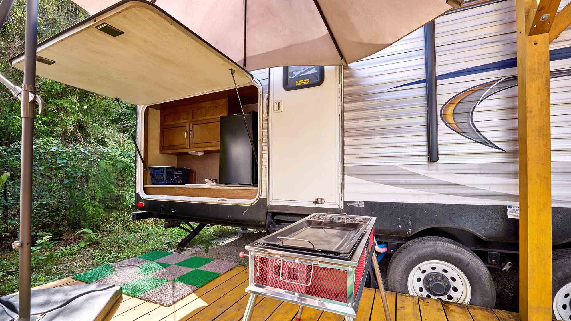 【トレーラーハウス・BBQ＆焚火】人気レンタル用品付！家族やお友達と一緒に旅の思い出を作りませんか