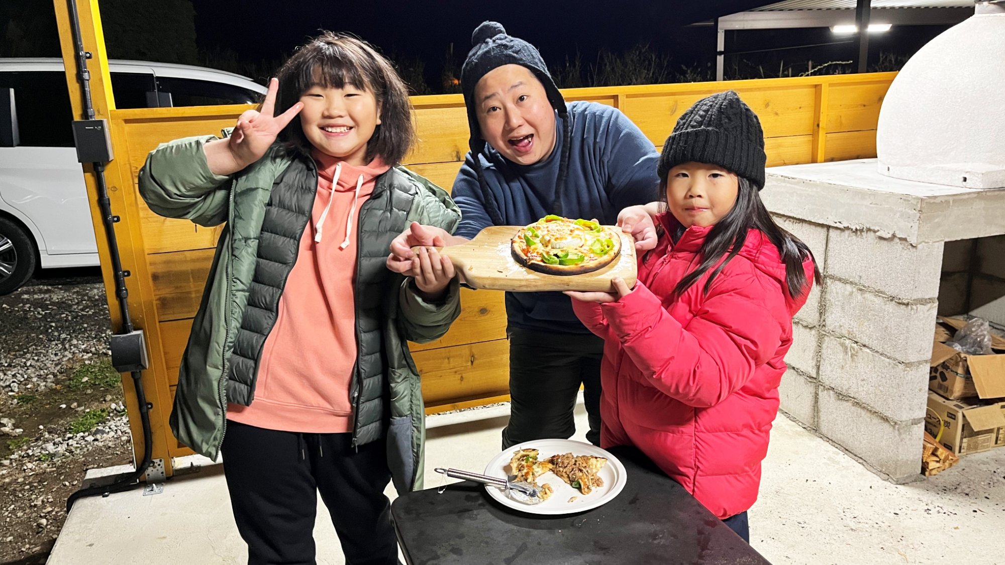 ・【ピザ】子供も大人も楽しめる石窯でピザ体験。ご家族やご友人との思い出作りに。