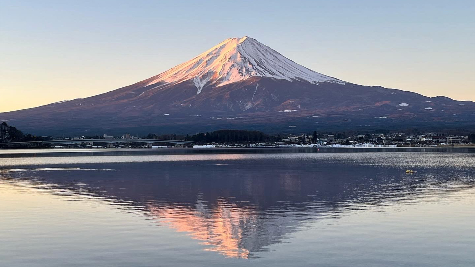 ・【景色】当館から徒歩ですぐの場所から富士山の絶景を眺望いただけます