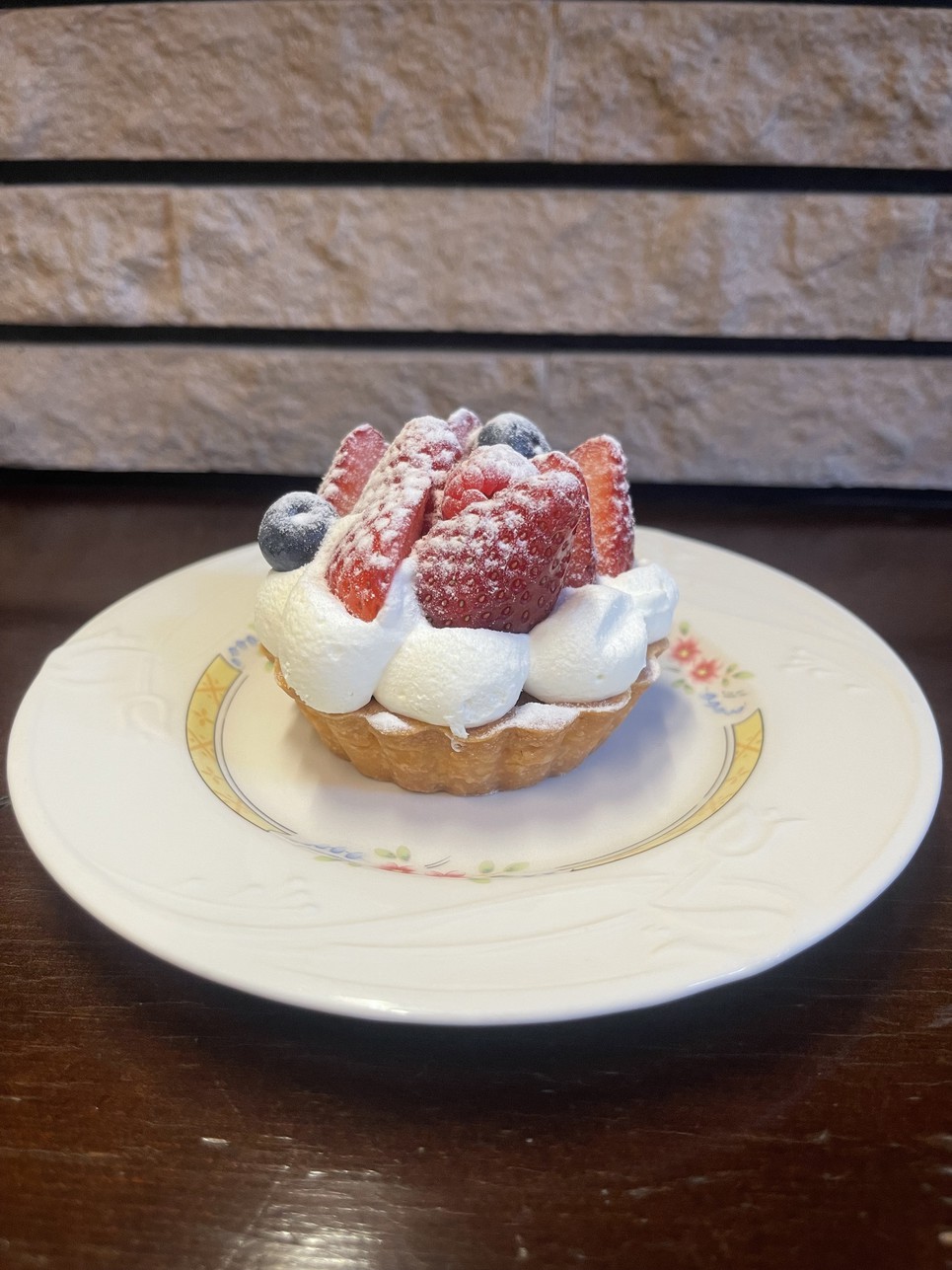 【１泊朝食のみ】菓子工房『Katsumi』協賛☆軽めの夕食後、寛ぎながら甘未を堪能するご宿泊プラン☆