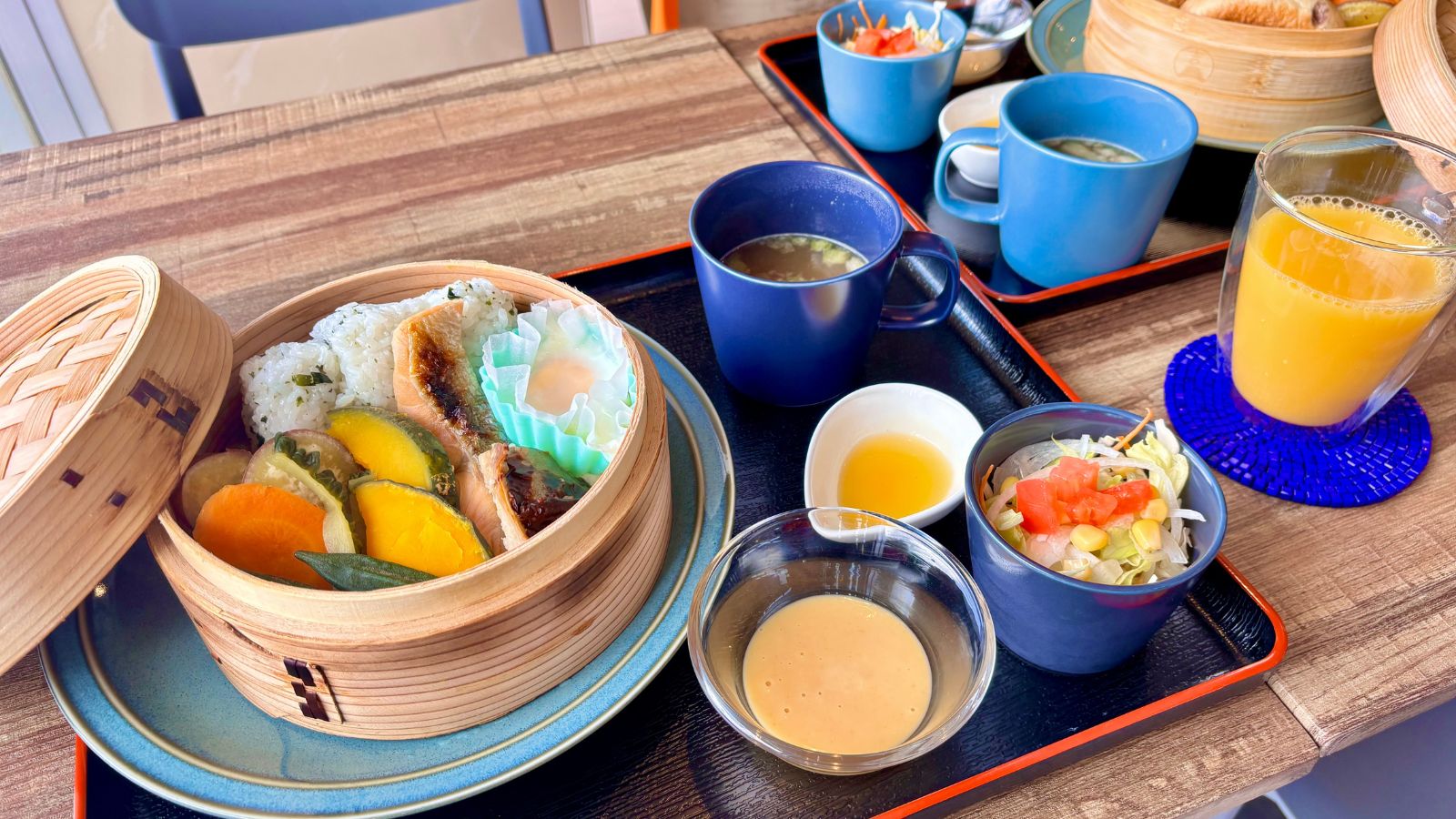 地元の野菜を使った健康朝食