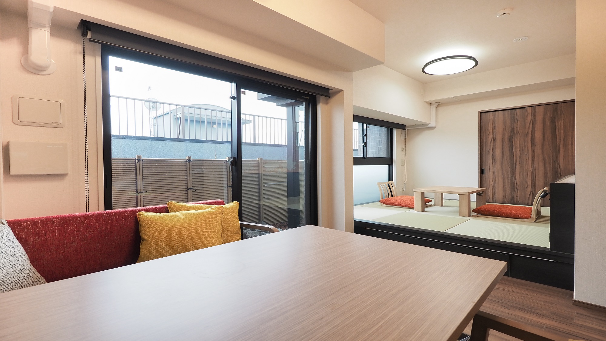 和モダン1ベッドルームデラックス  キッチン・洗濯機付き