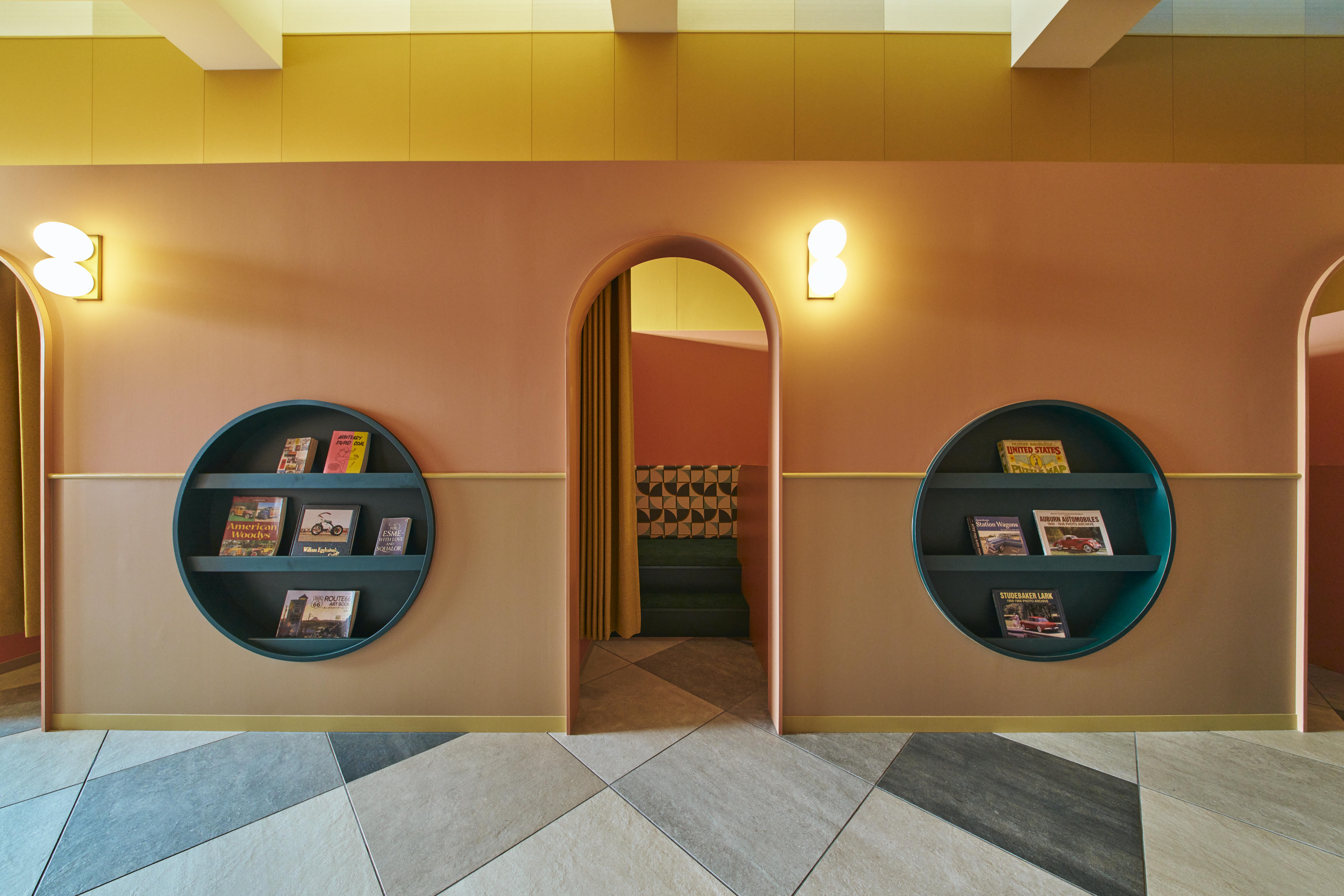 秘密基地のような半個室