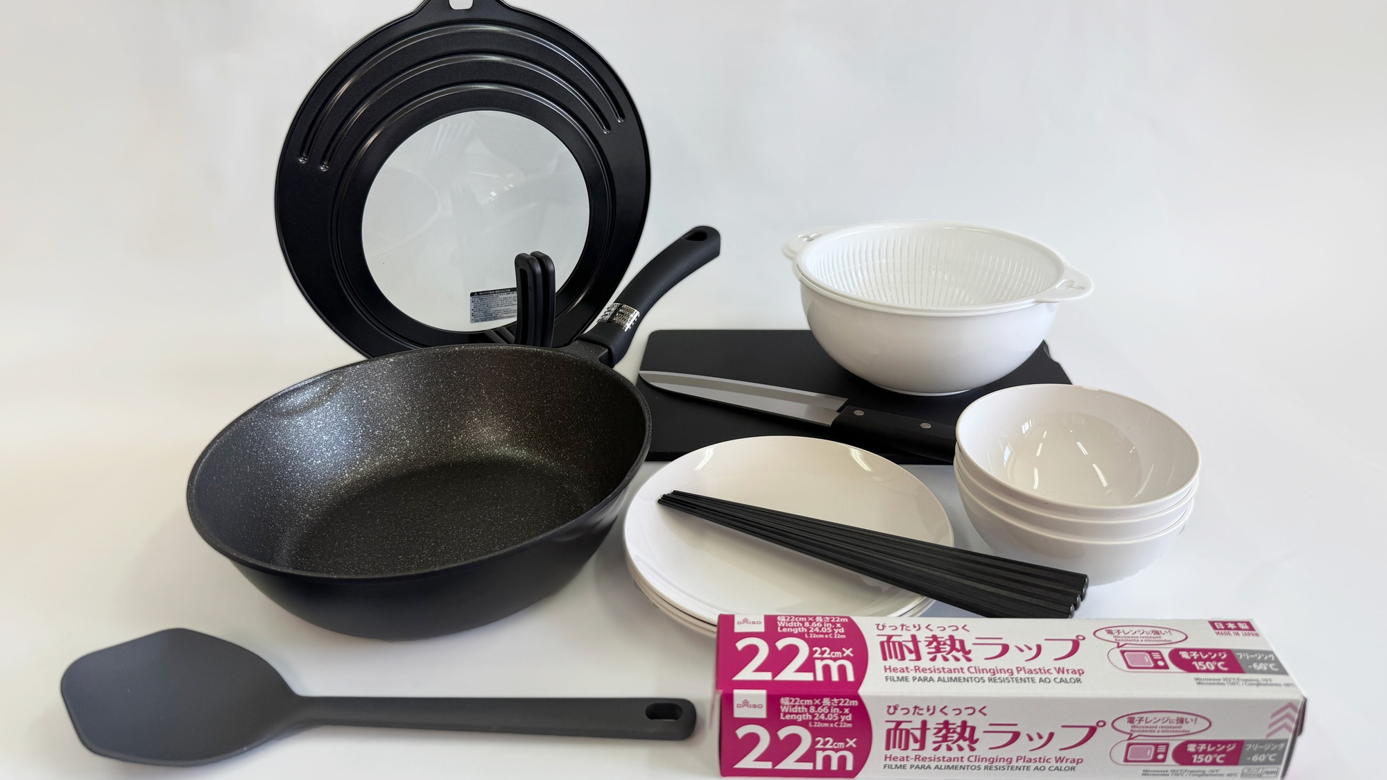 ・【無料貸出】調理器具、食器セットを無料貸出ししております。（宿泊の3営業日前までに要予約）