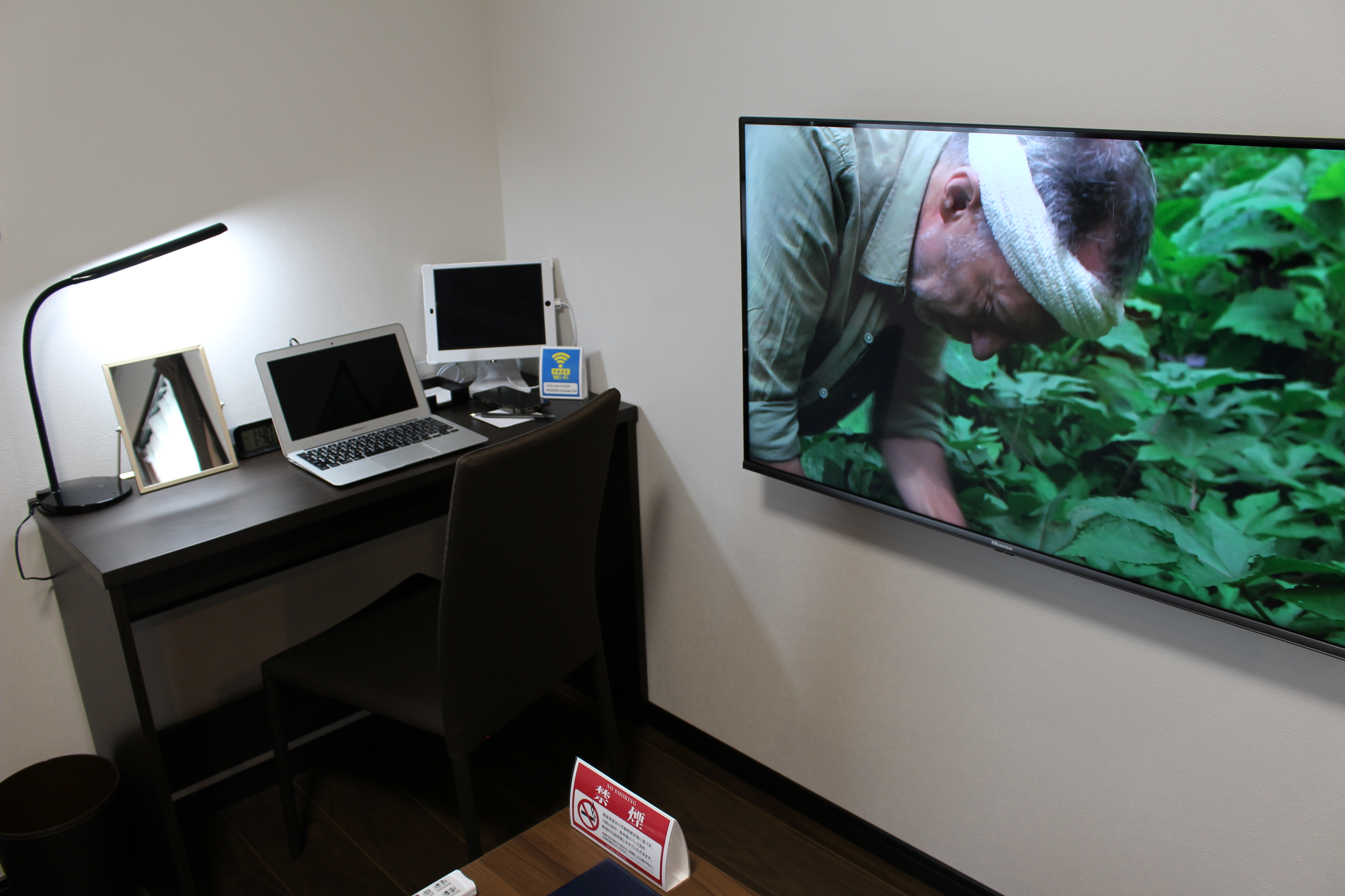 大画面スマートテレビ