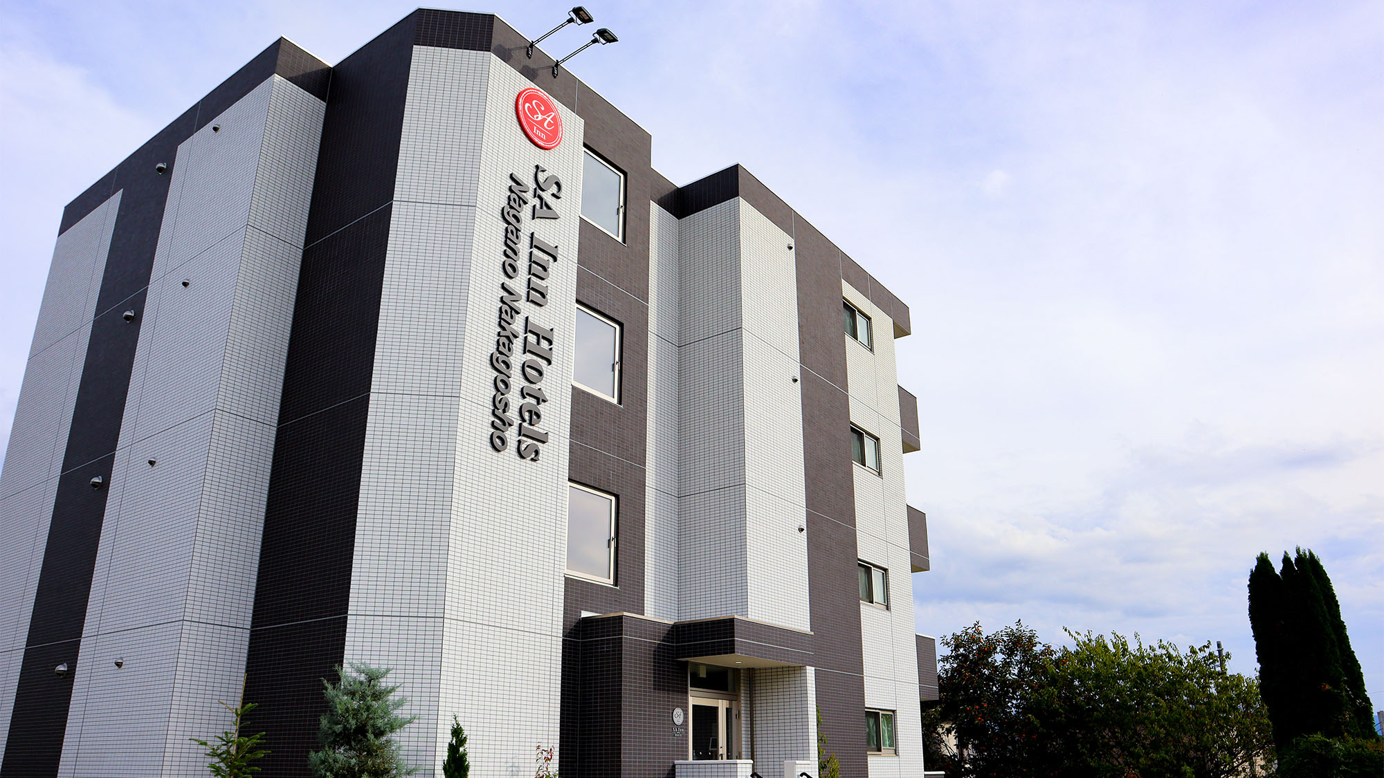 ・【外観】ホクトホールへのアクセスばっちり◎コンサート等のイベントでお越しの際にご利用ください