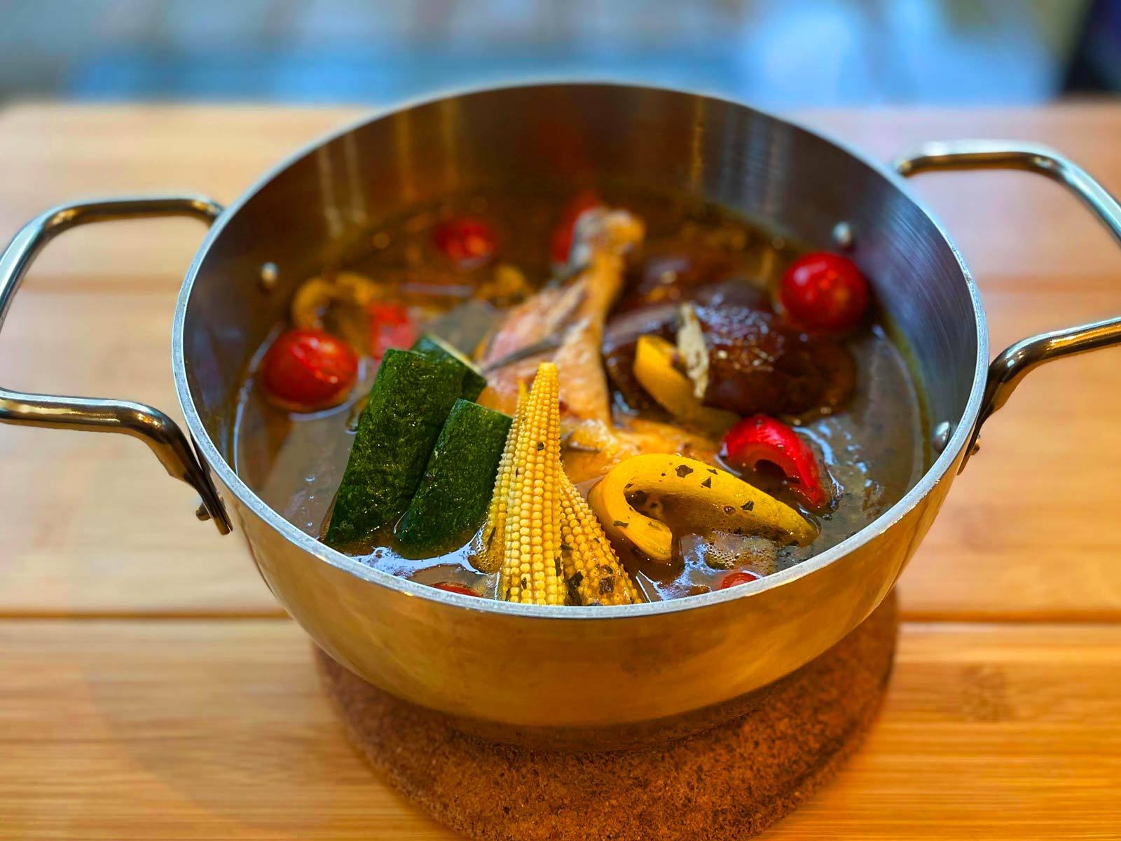 【夕・朝食付き】地鶏とたっぷり夏野菜のスープカレープラン