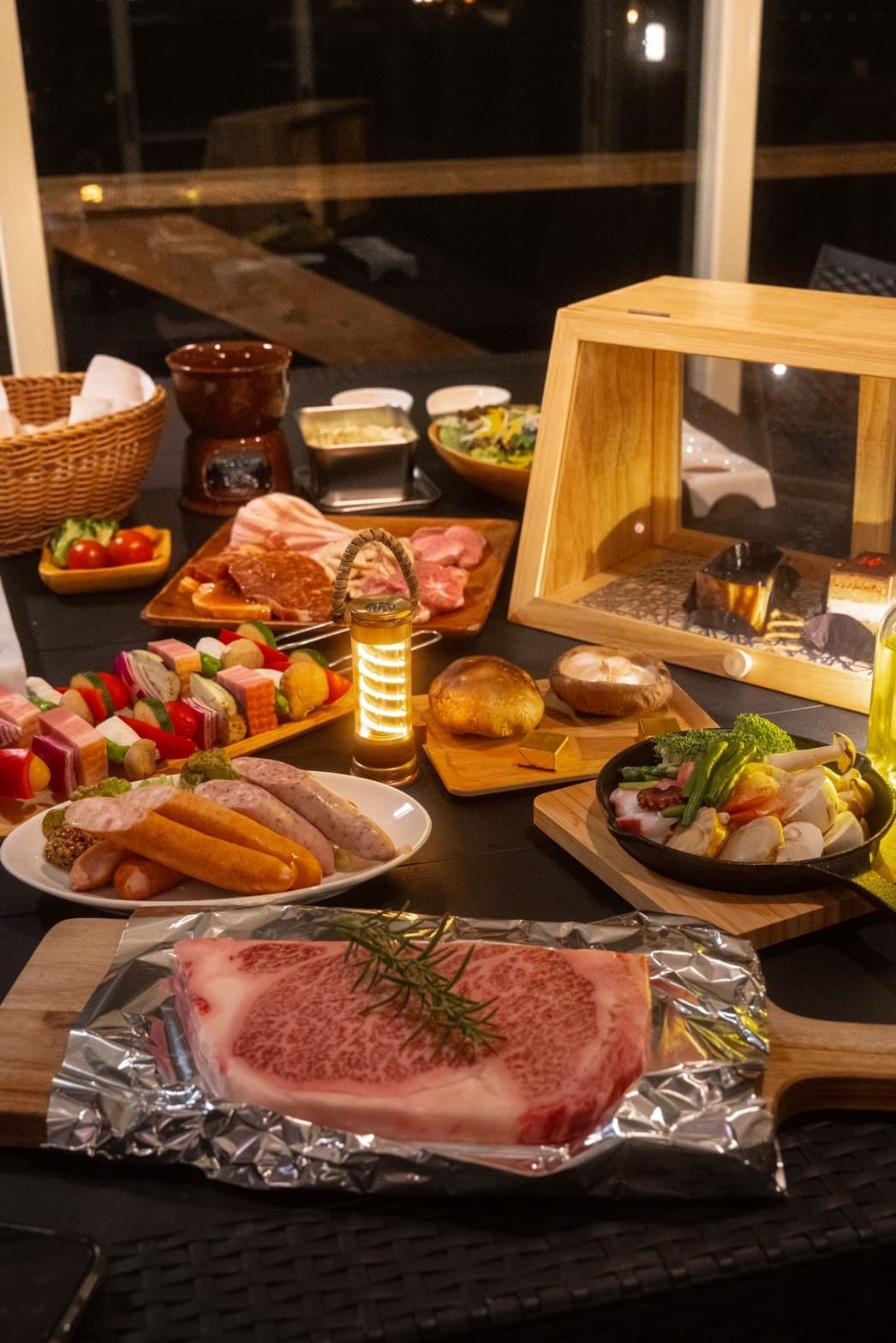 【9:00チェックアウトでお得にグランピング】お食事内容そのままBBQ！蛍観賞やニジマス掴み取りも♪