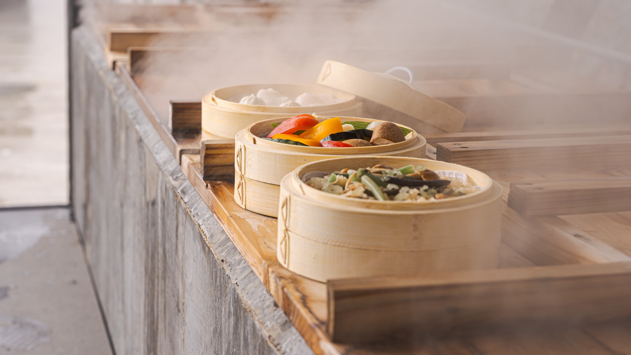 【5％OFF】【楽天スーパーSALE】バーベキュー＆地獄蒸し｜半露天風呂とサウナで整う未体験の休日