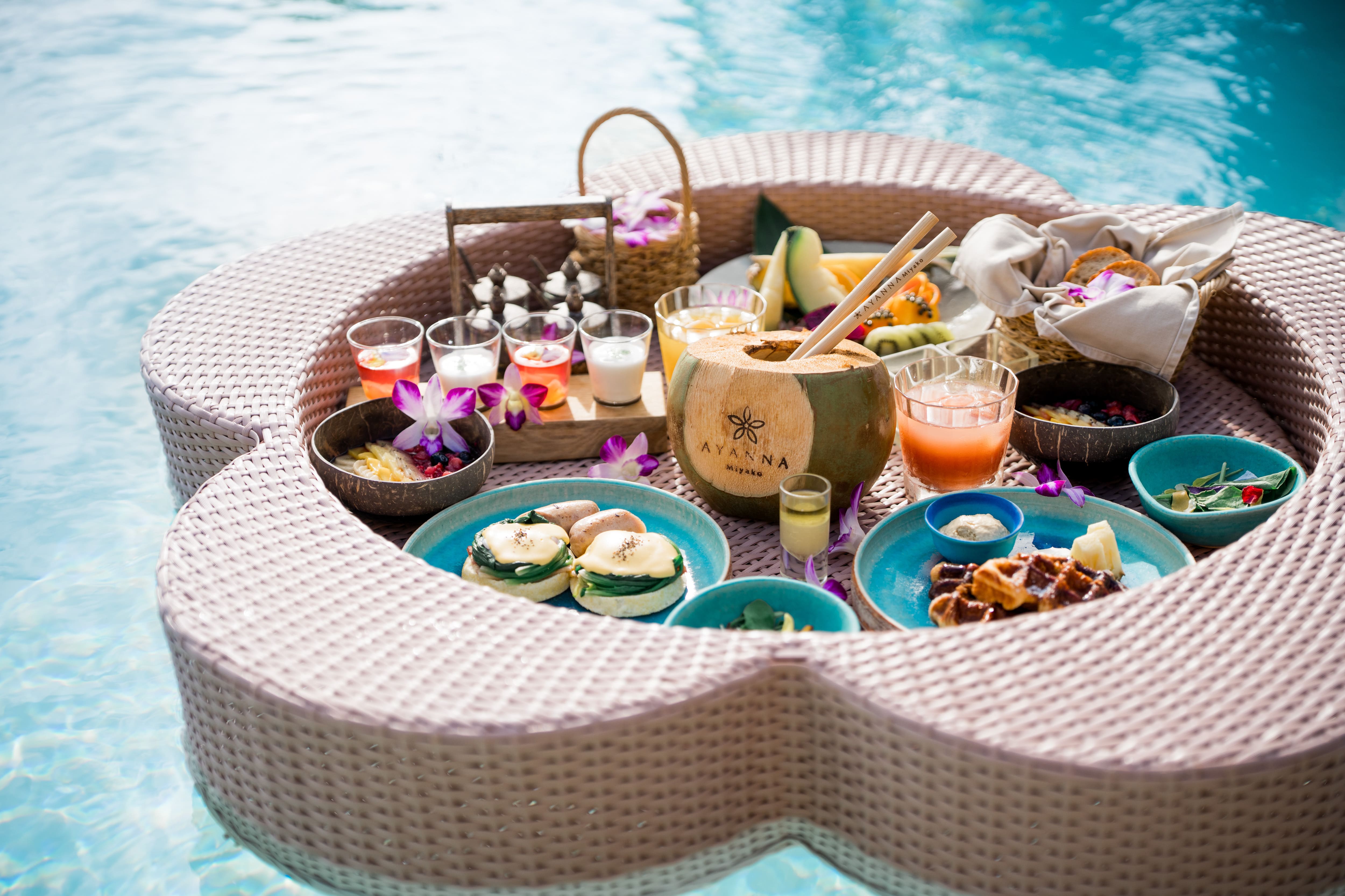 フローティングブレックファースト