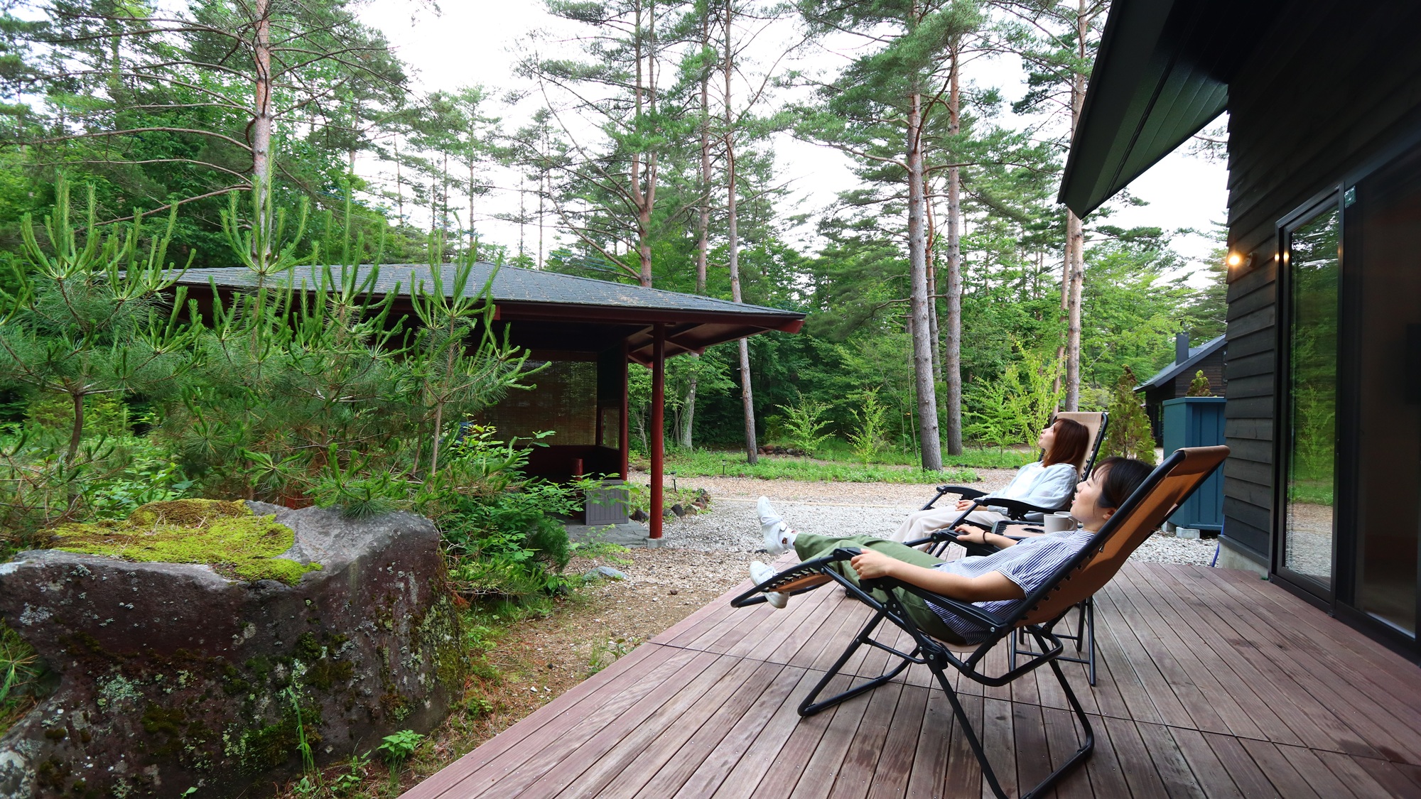 【A棟】バルコニーで一息