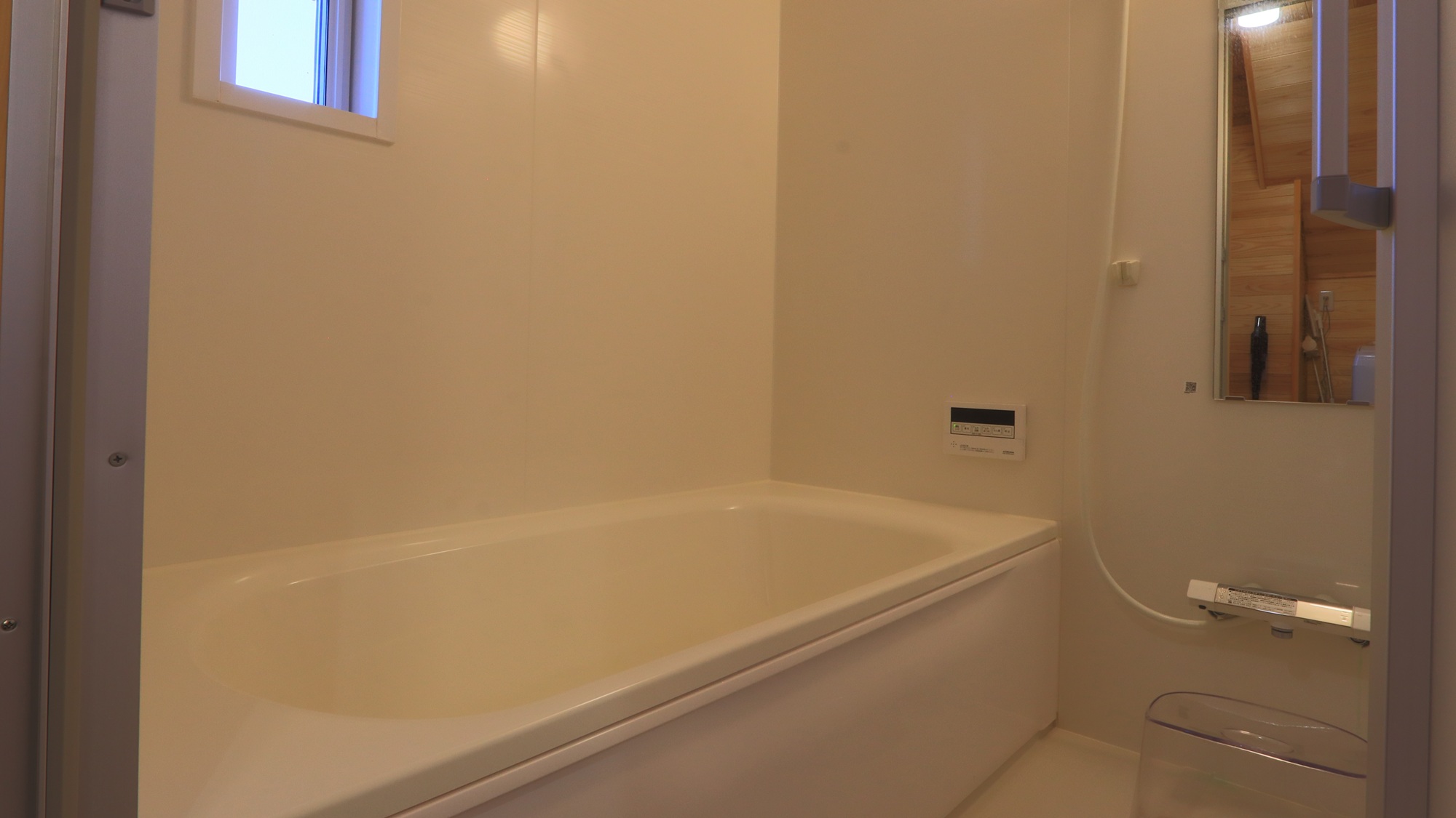 【C棟】ゆったり足をのばせる浴室