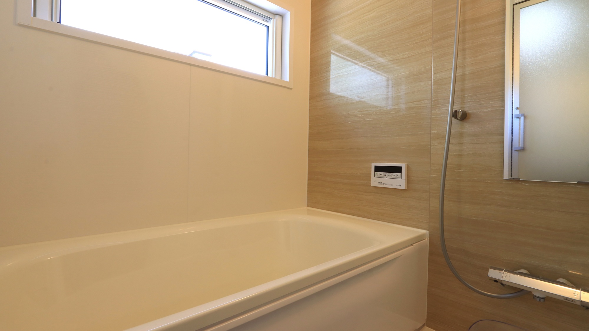 【B棟】ゆったりくつろげる浴室