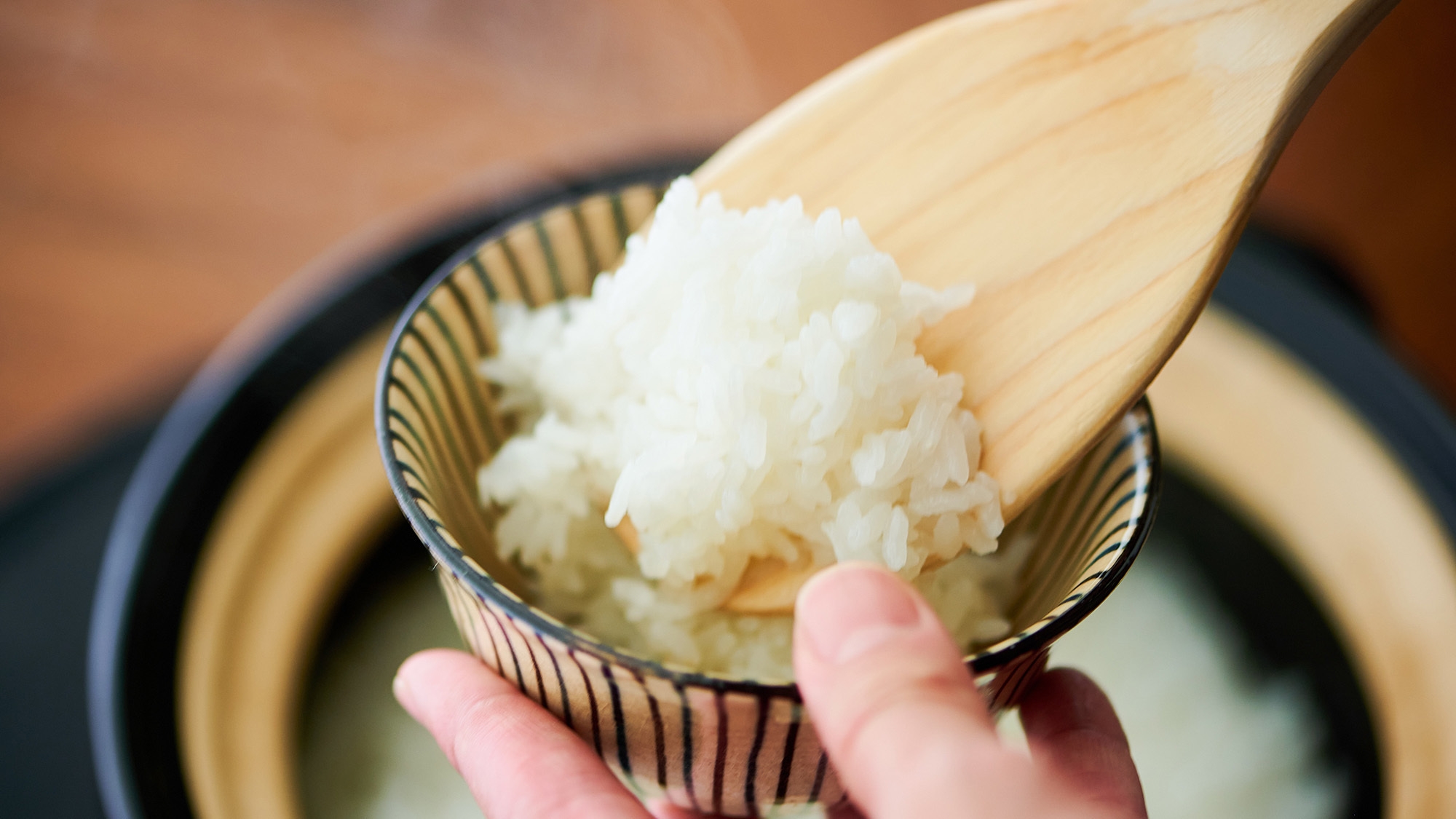 【朝食付】季節のお野菜と奈良の郷土料理に舌鼓。丁寧に作られた出来立ての朝食で、心安らぐひとときを