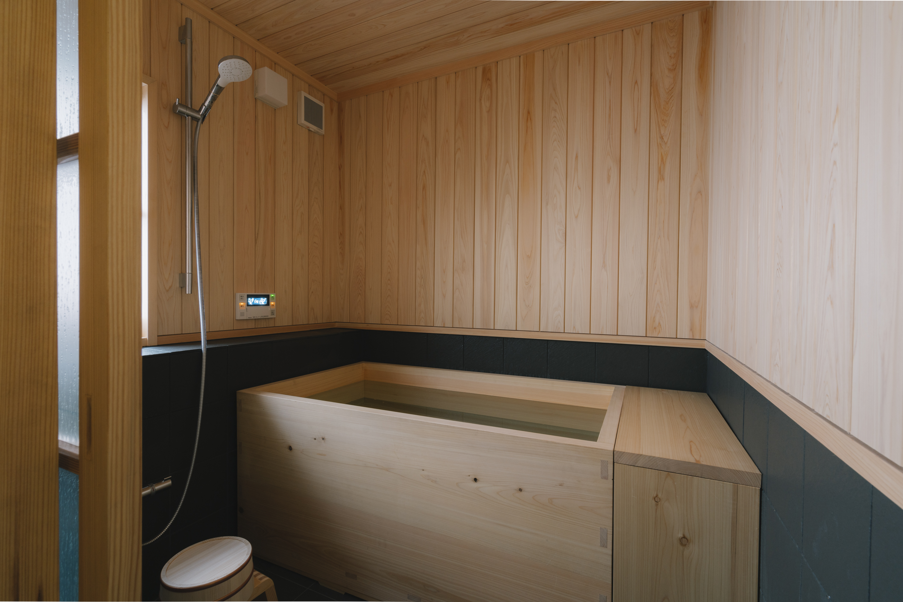 SEKI102　町宿ステイ　御籠 / OKOMORI　ヒノキ風呂