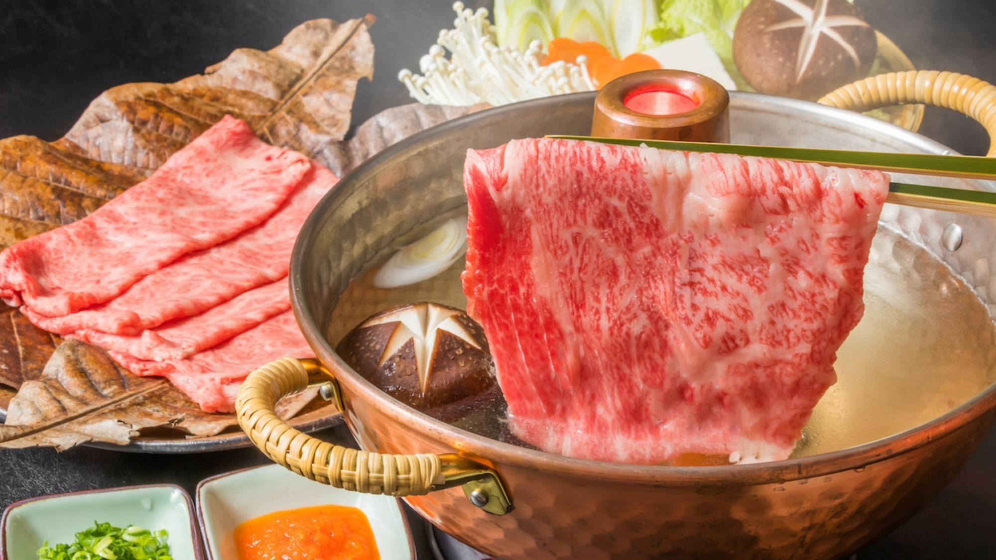  【夕・朝食付き】冬季限定＜夕食＞A5ランク黒毛和牛しゃぶしゃぶコース＜朝食＞ホットサンドセット