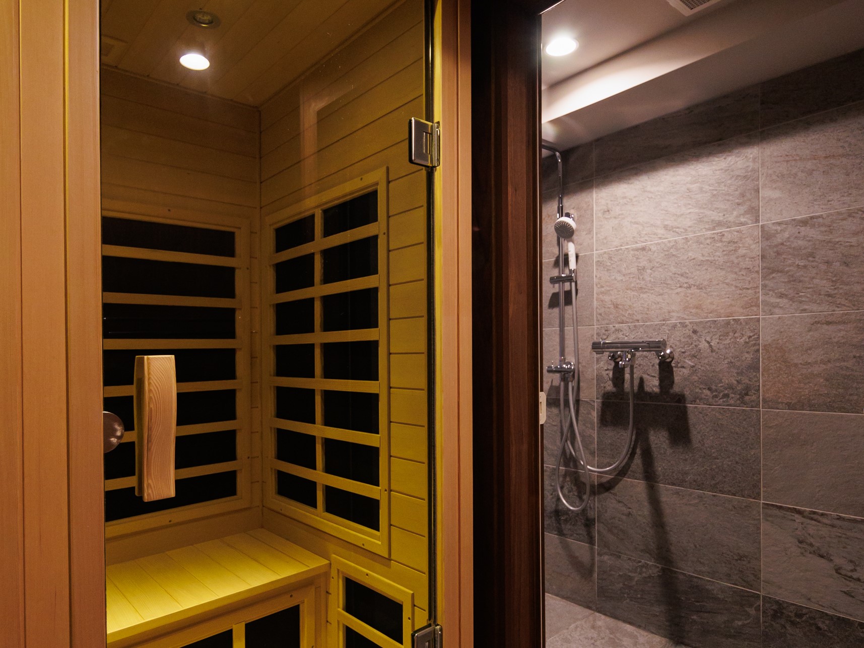 萩別邸「天空廊-tenkuro-」バスルーム