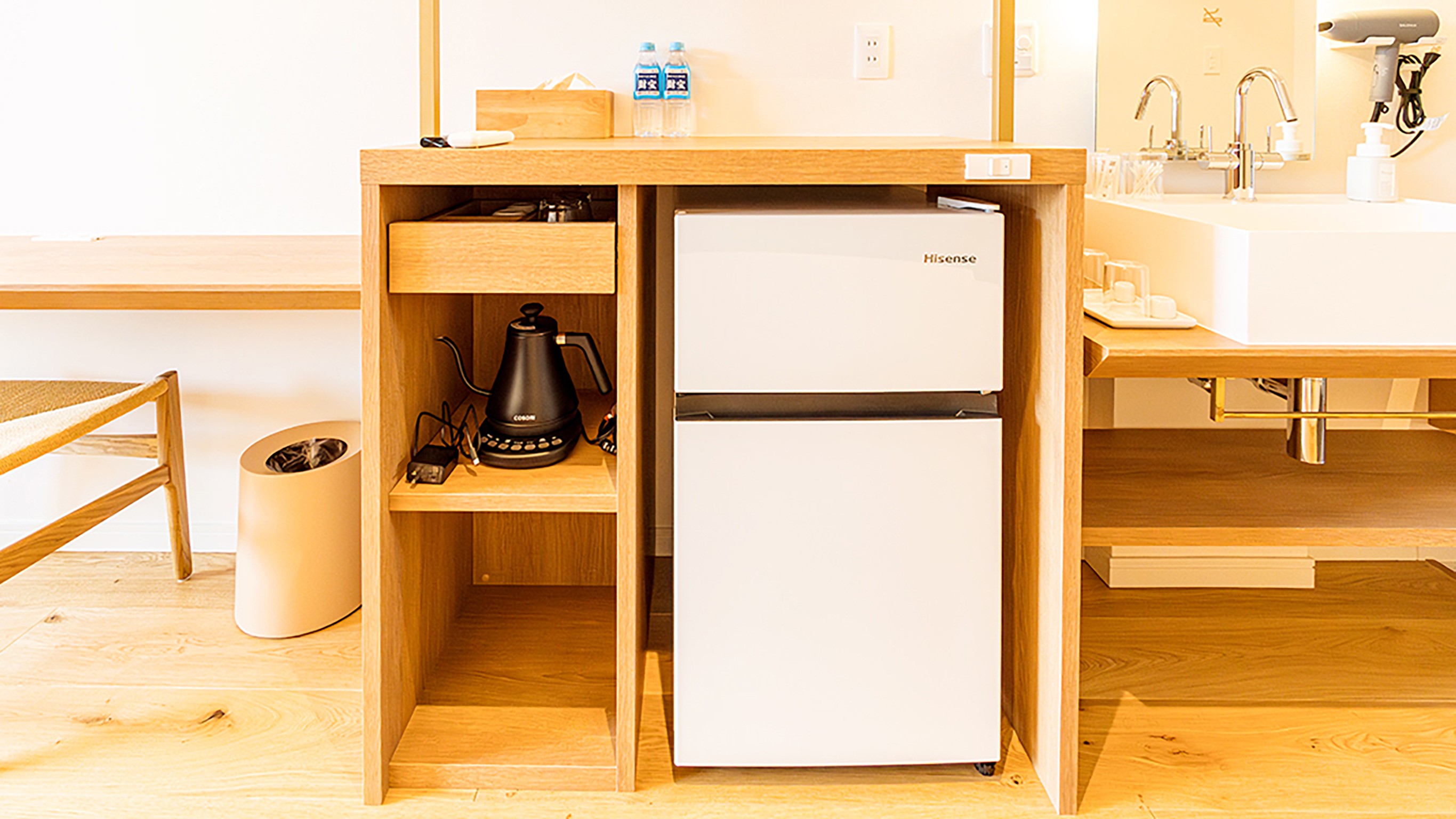 C棟2Fバスルーム付ツイン_冷蔵庫