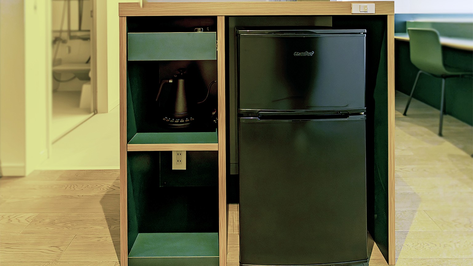 C棟1Fバスルーム付ツイン_冷蔵庫