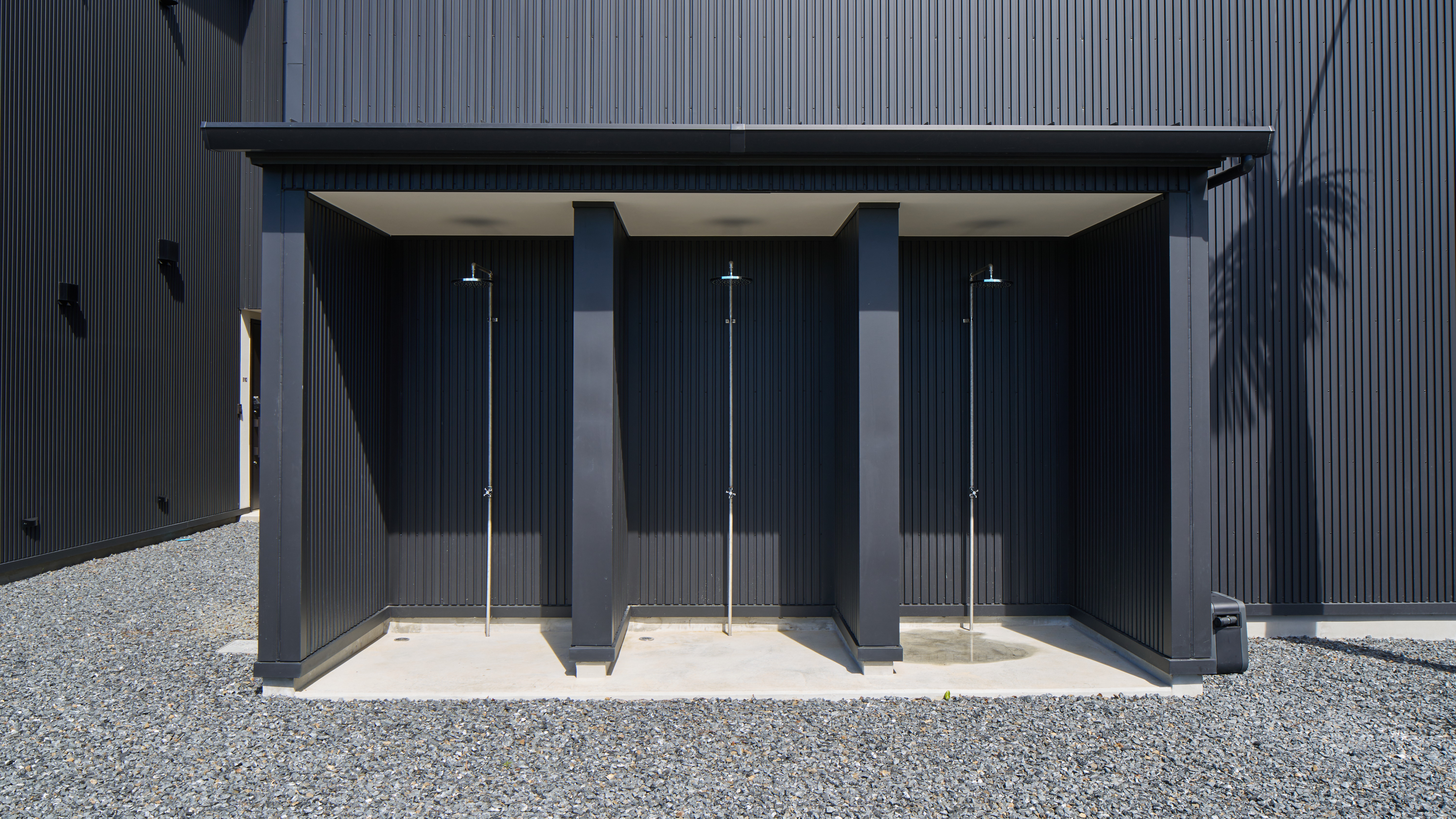 屋外シャワー（無料）