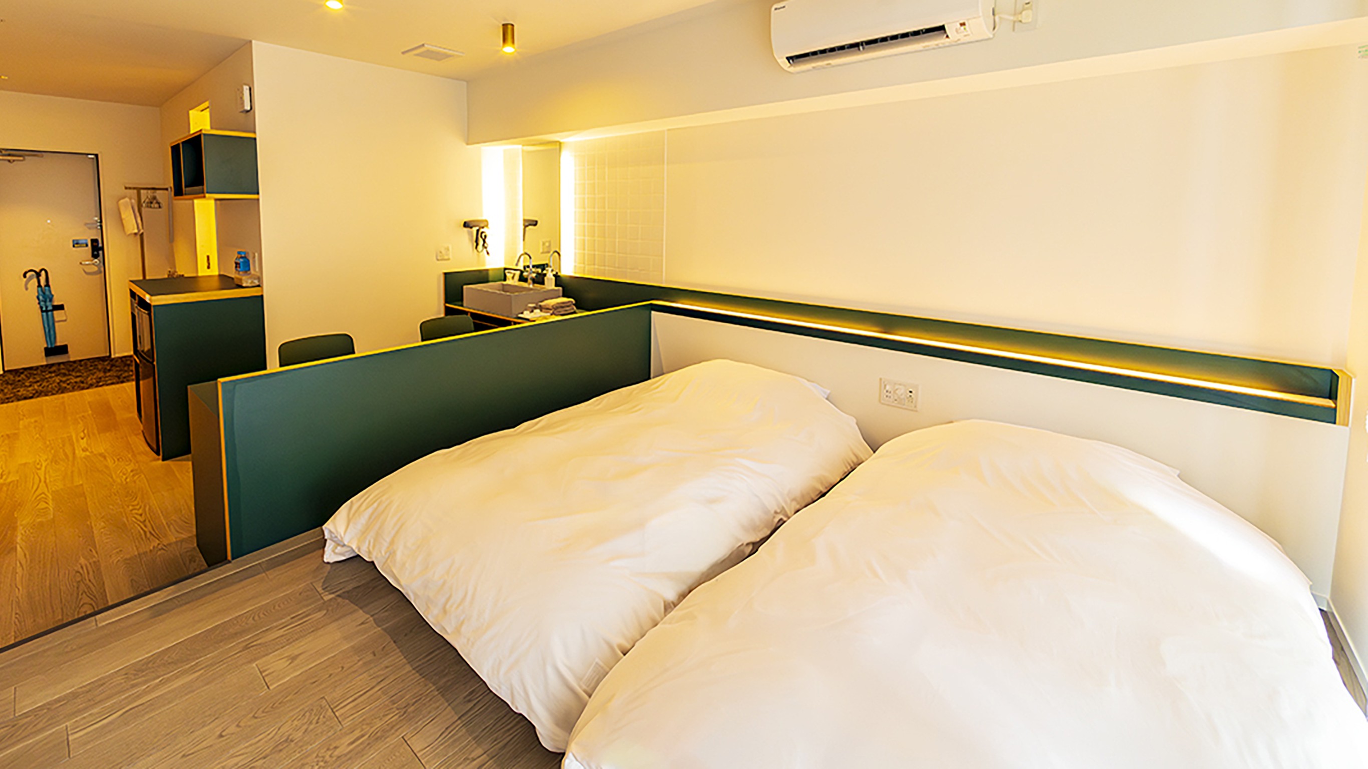 C棟1Fバスルーム付ツイン_ベッドルーム