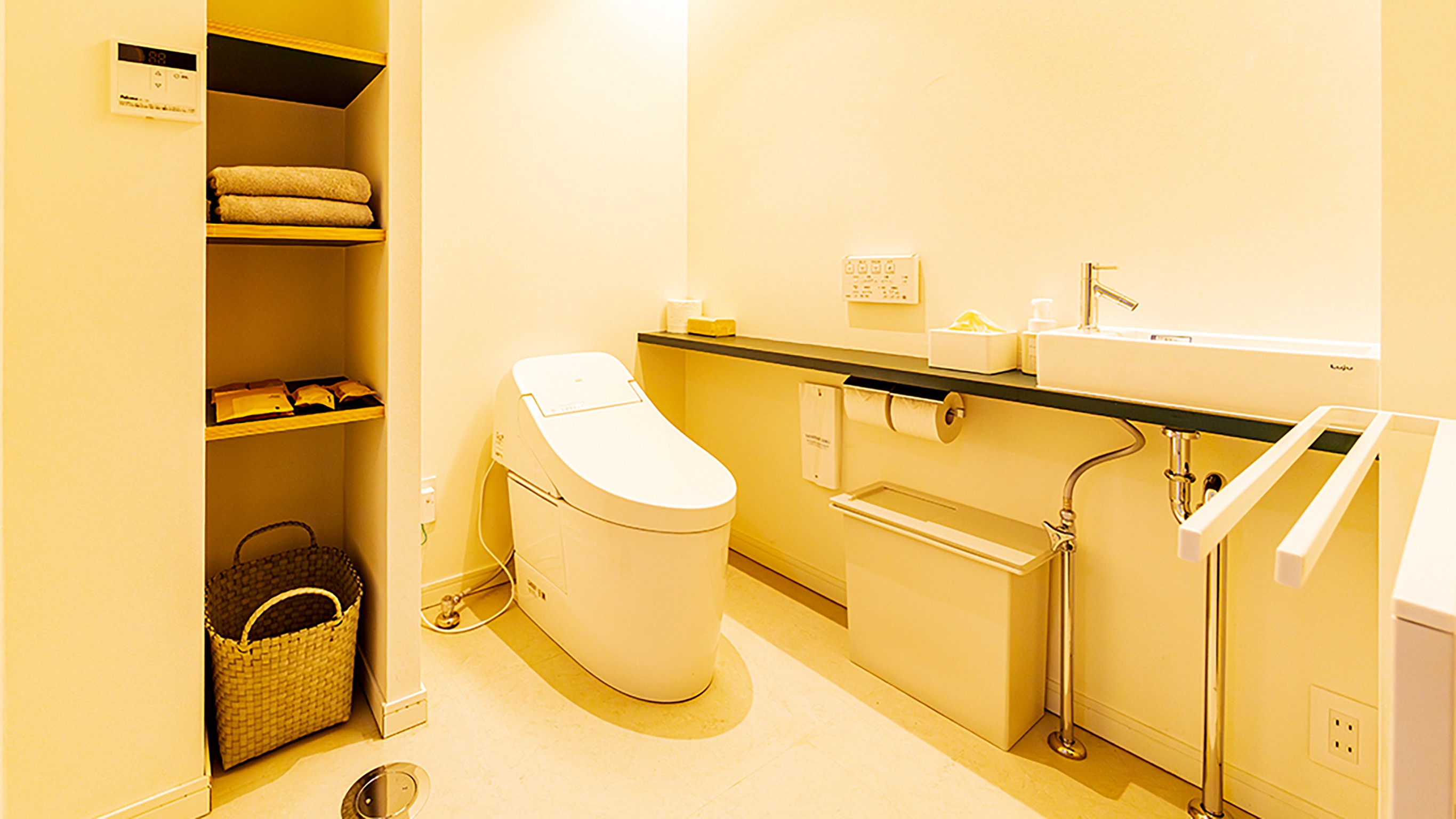 C棟1Fバスルーム付ツイン_パウダールーム