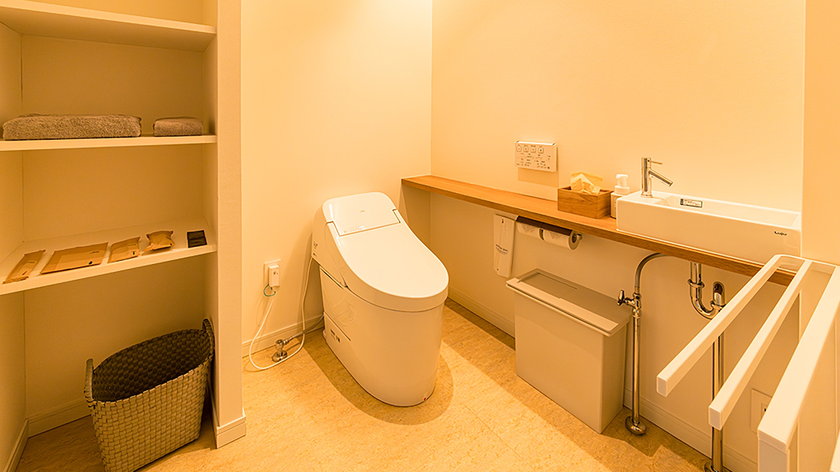 C棟2Fバスルーム付ツイン_パウダールーム