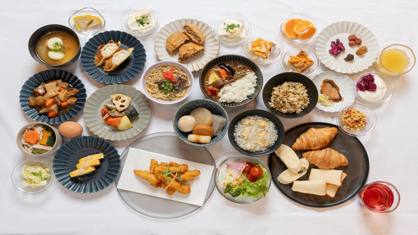 【朝食ビュッフェ】熊本名物、期間限定料理など和食メインの朝食です。