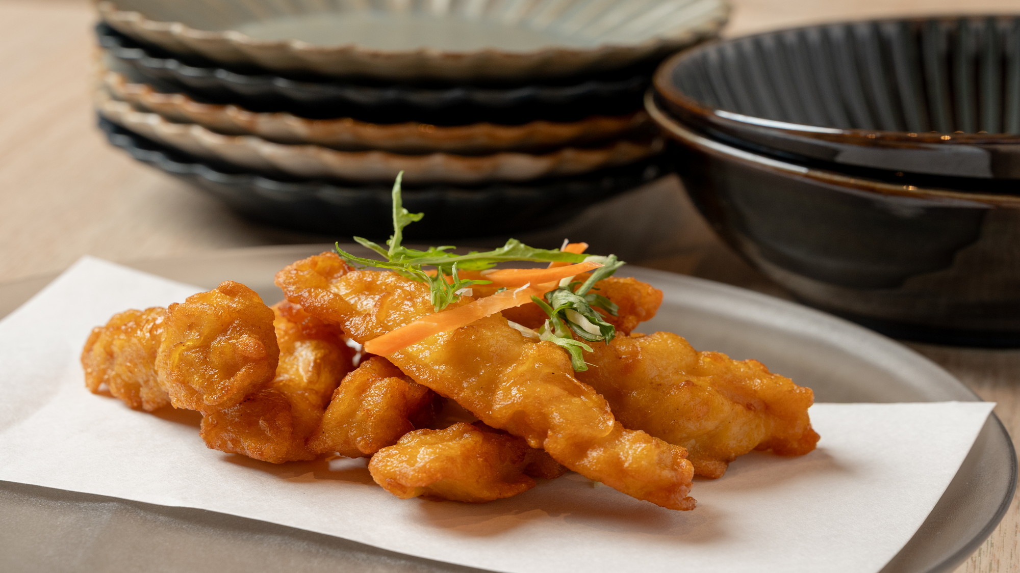 【鶏天/チキン南蛮】熊本のブランド鶏を使用し、鶏天、チキン南蛮を日替りでご提供しております。