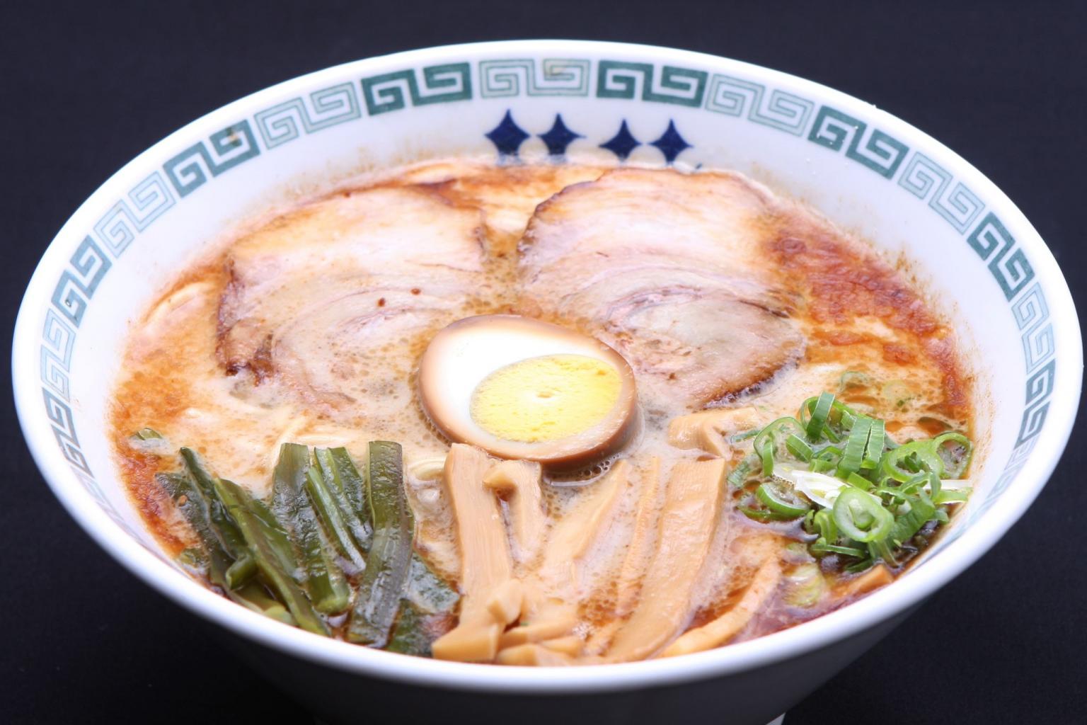 【桂花ラーメン】いまや全国区の人気を誇る熊本ラーメンの超人気店！