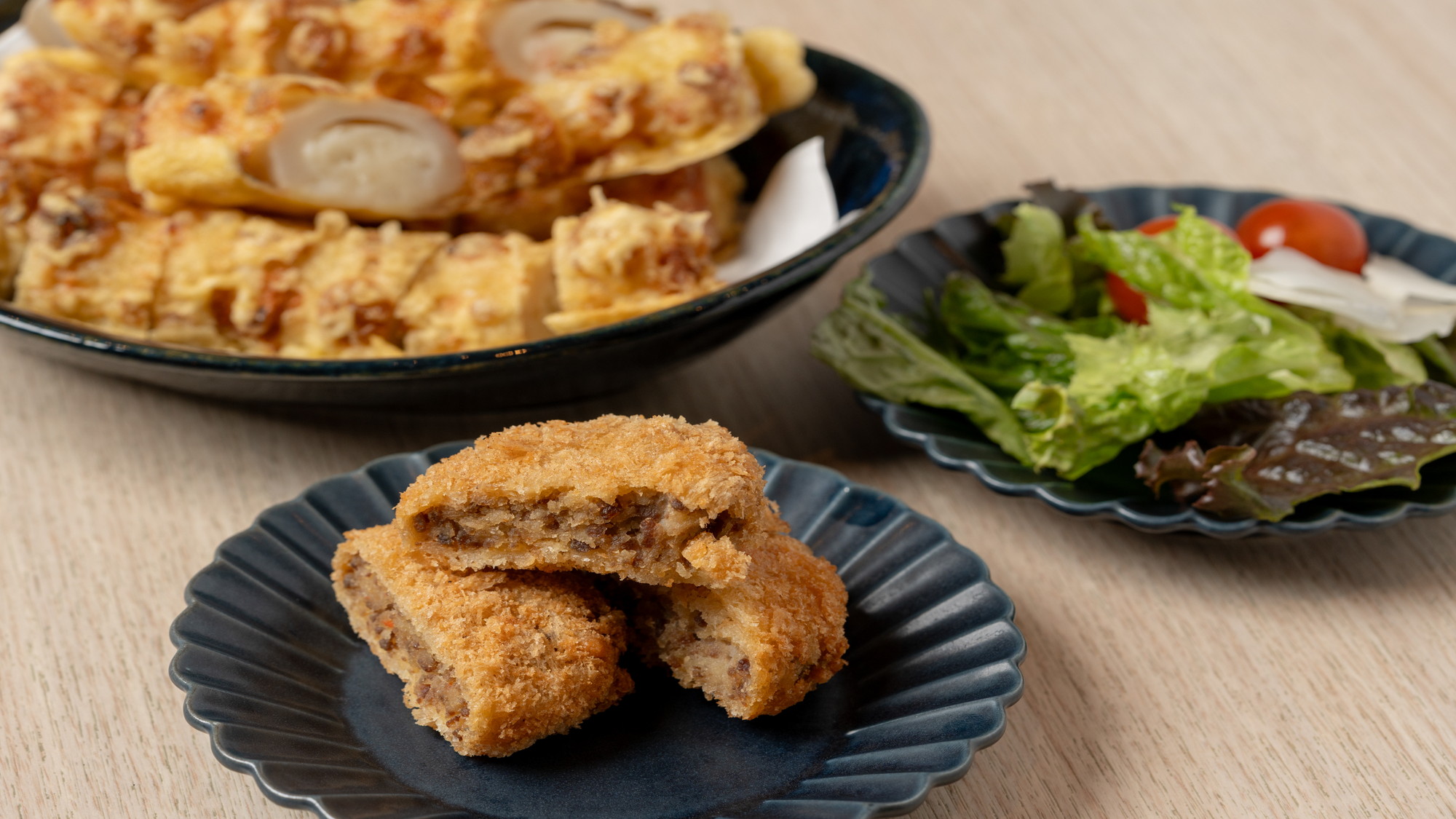 【馬肉コロッケ】熊本名物「馬肉」を使ったコロッケです。