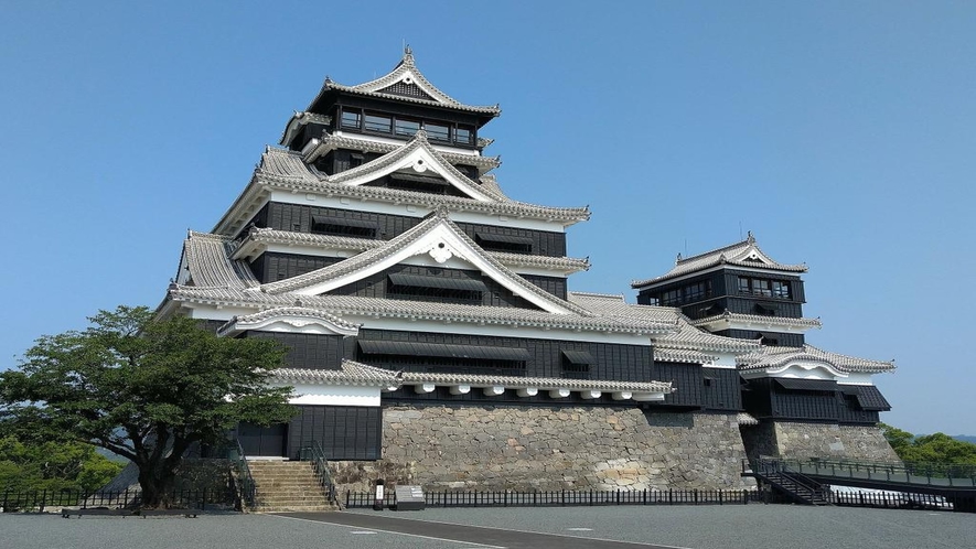 【熊本城】日本3名城の一つに称される熊本城。当館より徒歩7分（写真提供：熊本県観光連盟)