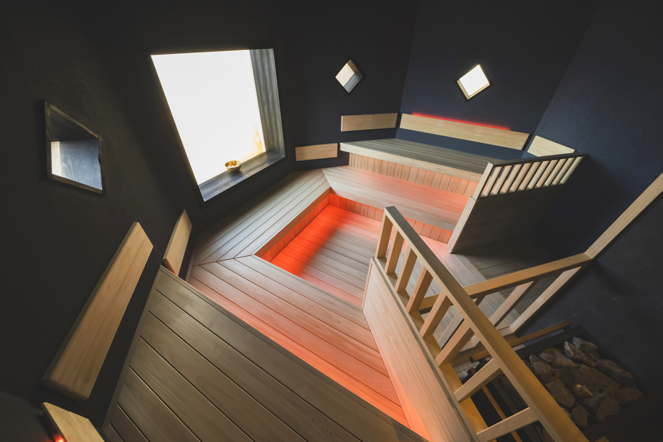 【秋冬SALE】【琴弾廻廊入浴券付プラン】日本最多11種！サウナのテーマパークでととのう！