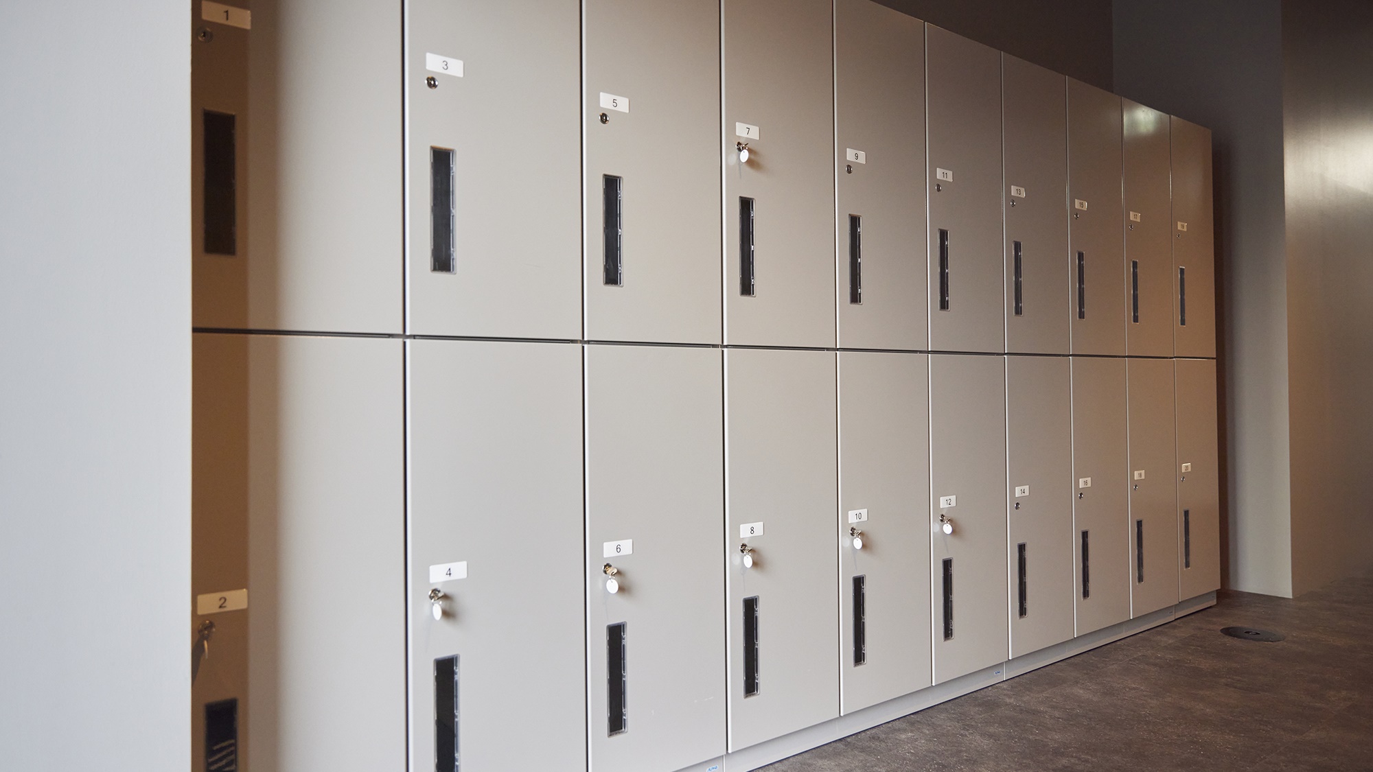 1Fロビー階┃コインリターン式コインロッカー