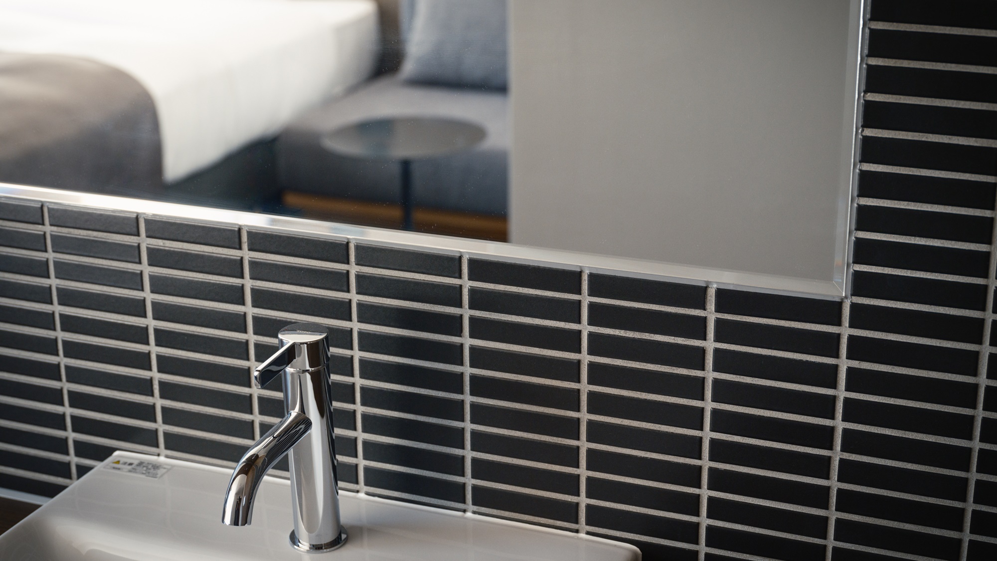 Concept夜-Nox-┃洗面台、鏡＆タイル　個別なので朝の忙しい時間もストレスを軽減します