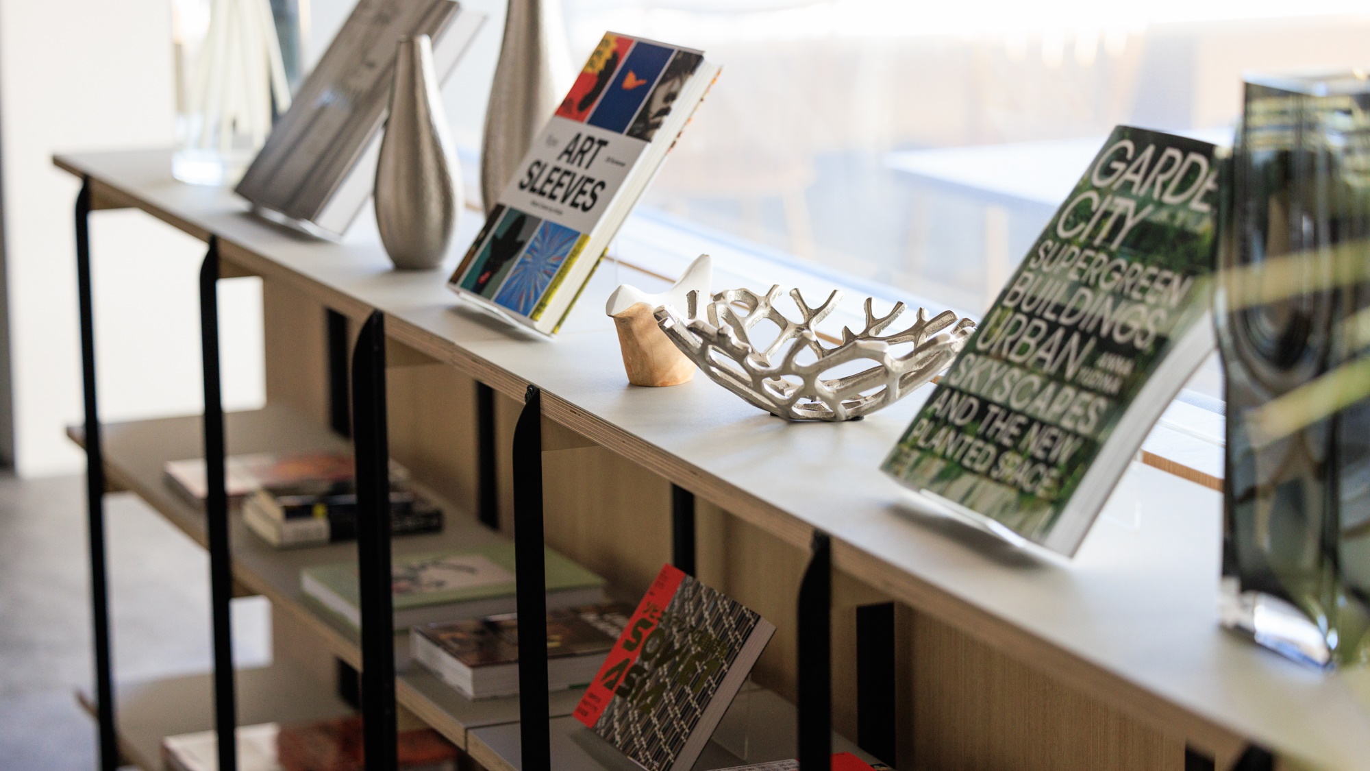 【五感の愉しみ】洋書＆和書　ご自由に手に取ってお楽しみください。不定期で更新いたします。