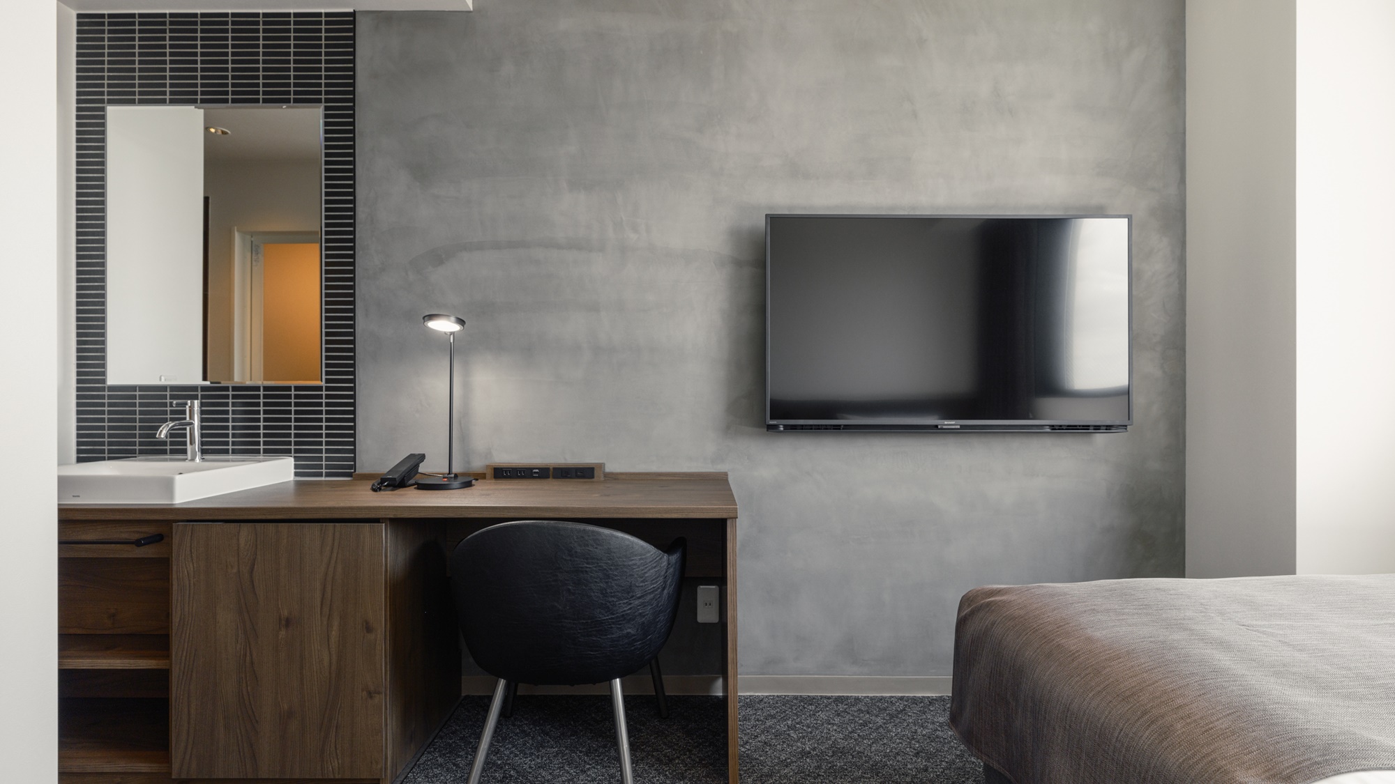 シングル┃Concept夜-Nox-┃17.1㎡～┃バス洗面台トイレ独立式┃壁はモルタル仕上げ┃