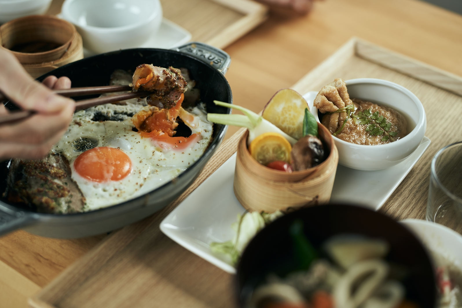 ＜事前決済・返金不可＞朝食付きプラン｜爽やかな朝の景色の中で、舌鼓を打つ朝食