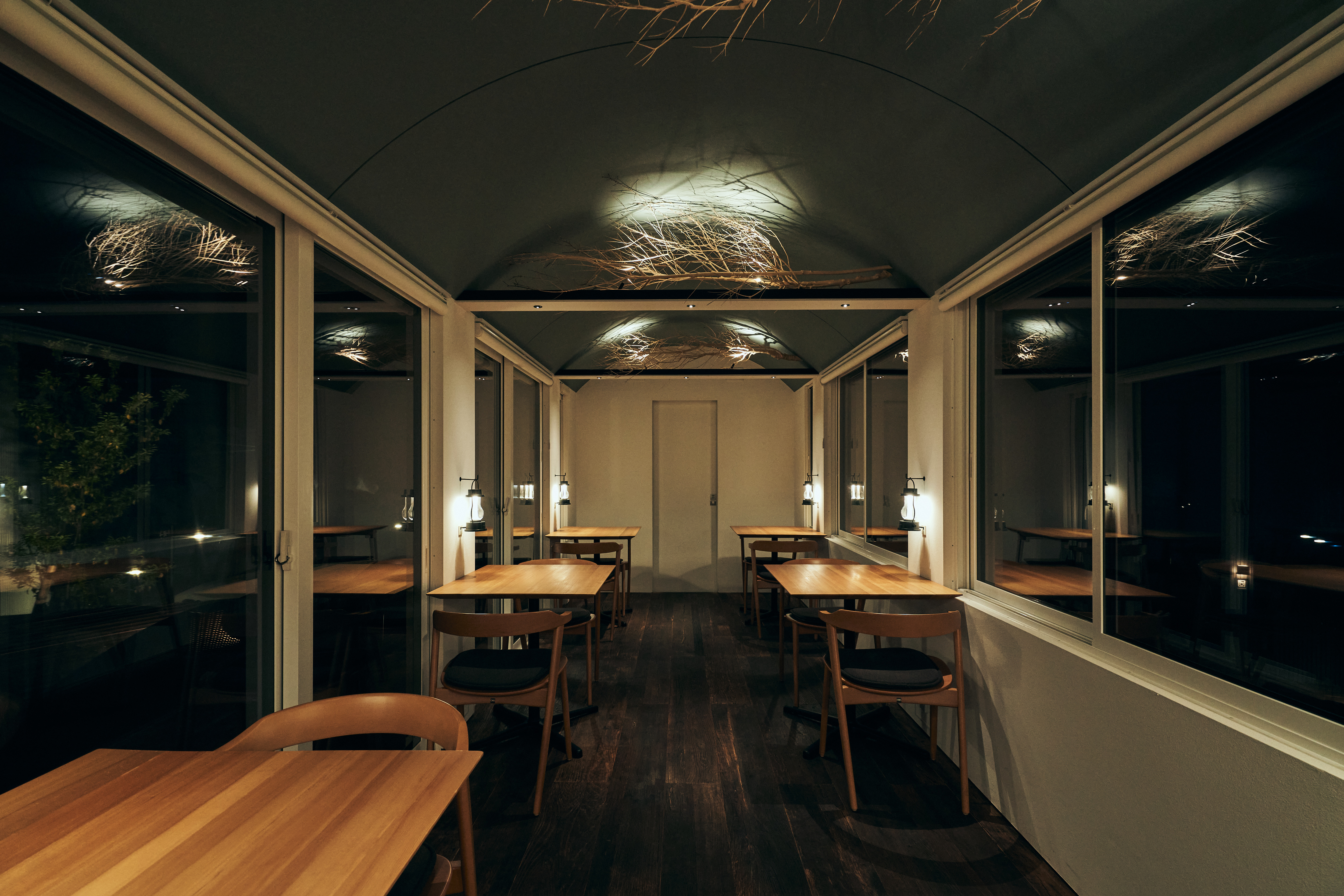 レストラン「Incense」